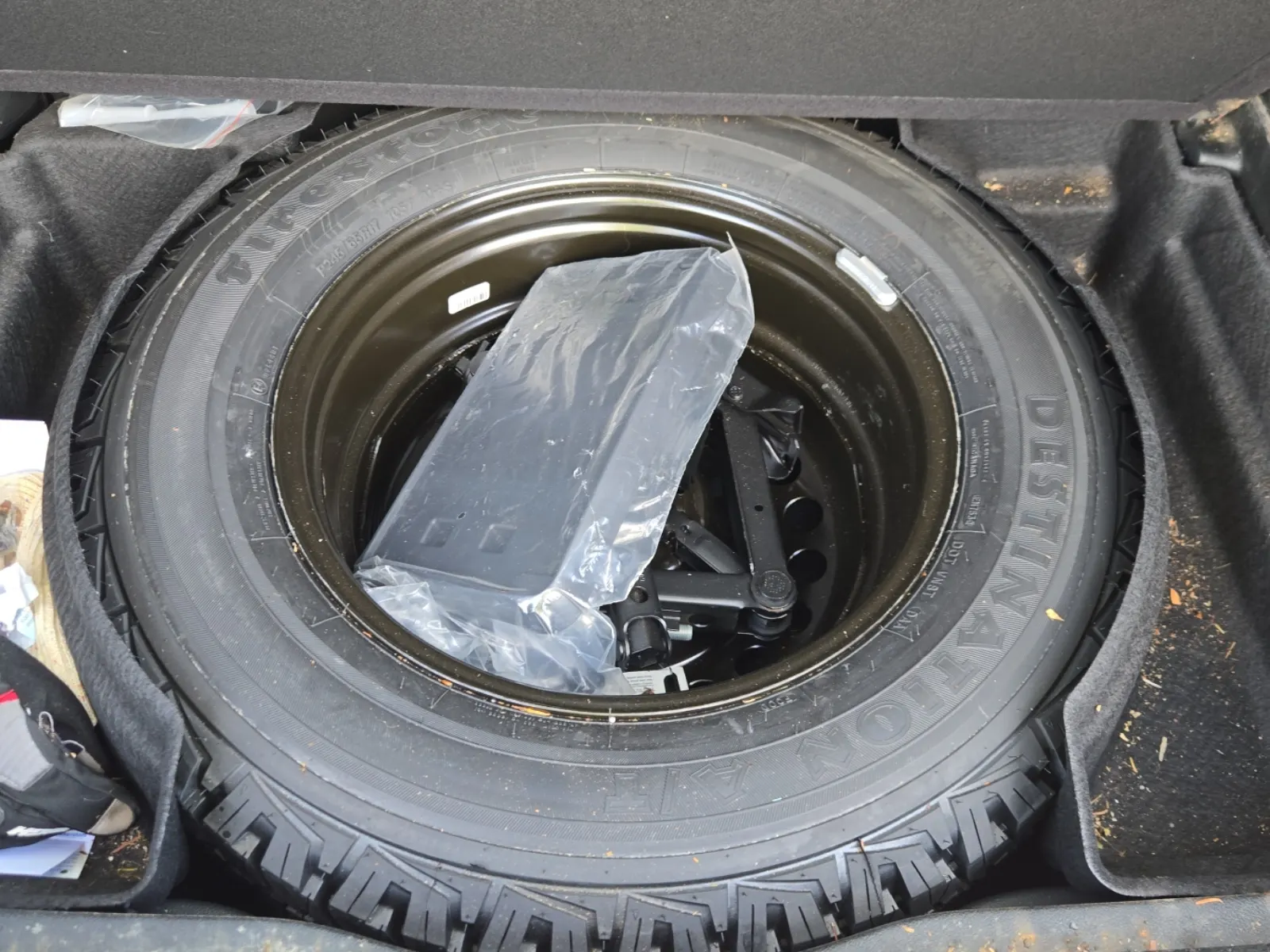 Spare Tire & Wheel Photo