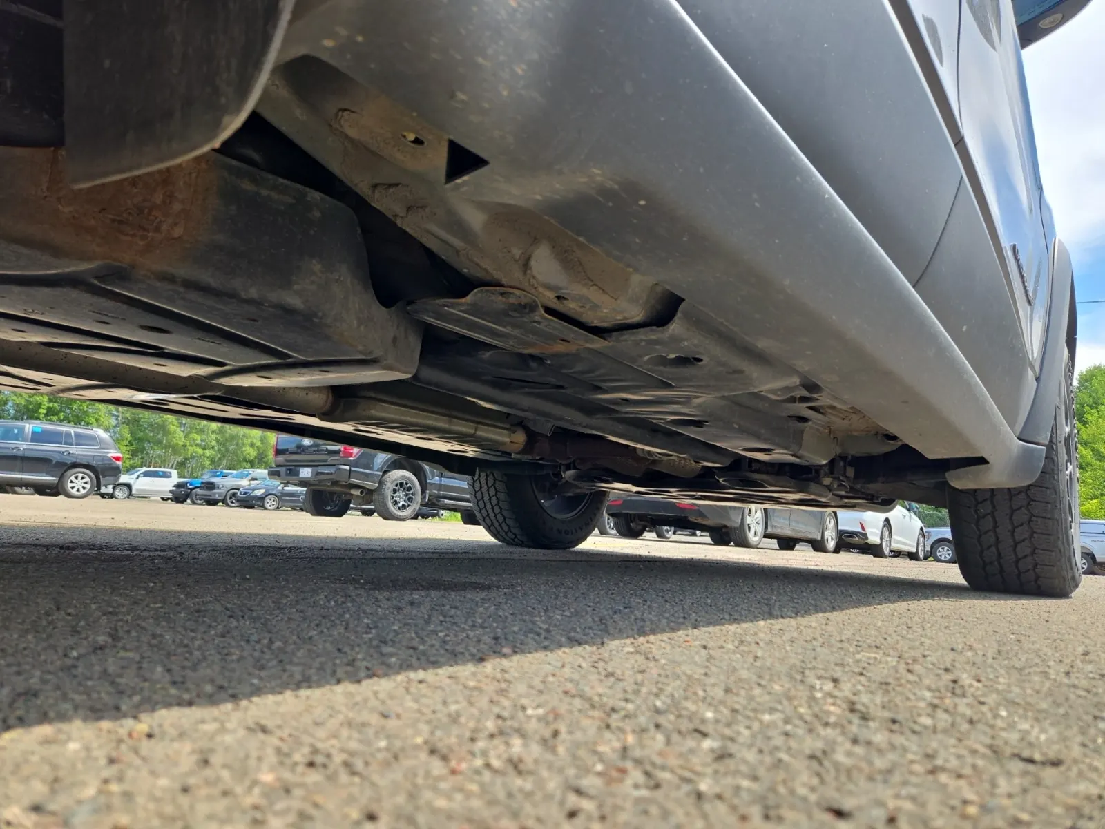 Undercarriage - Passenger Photo