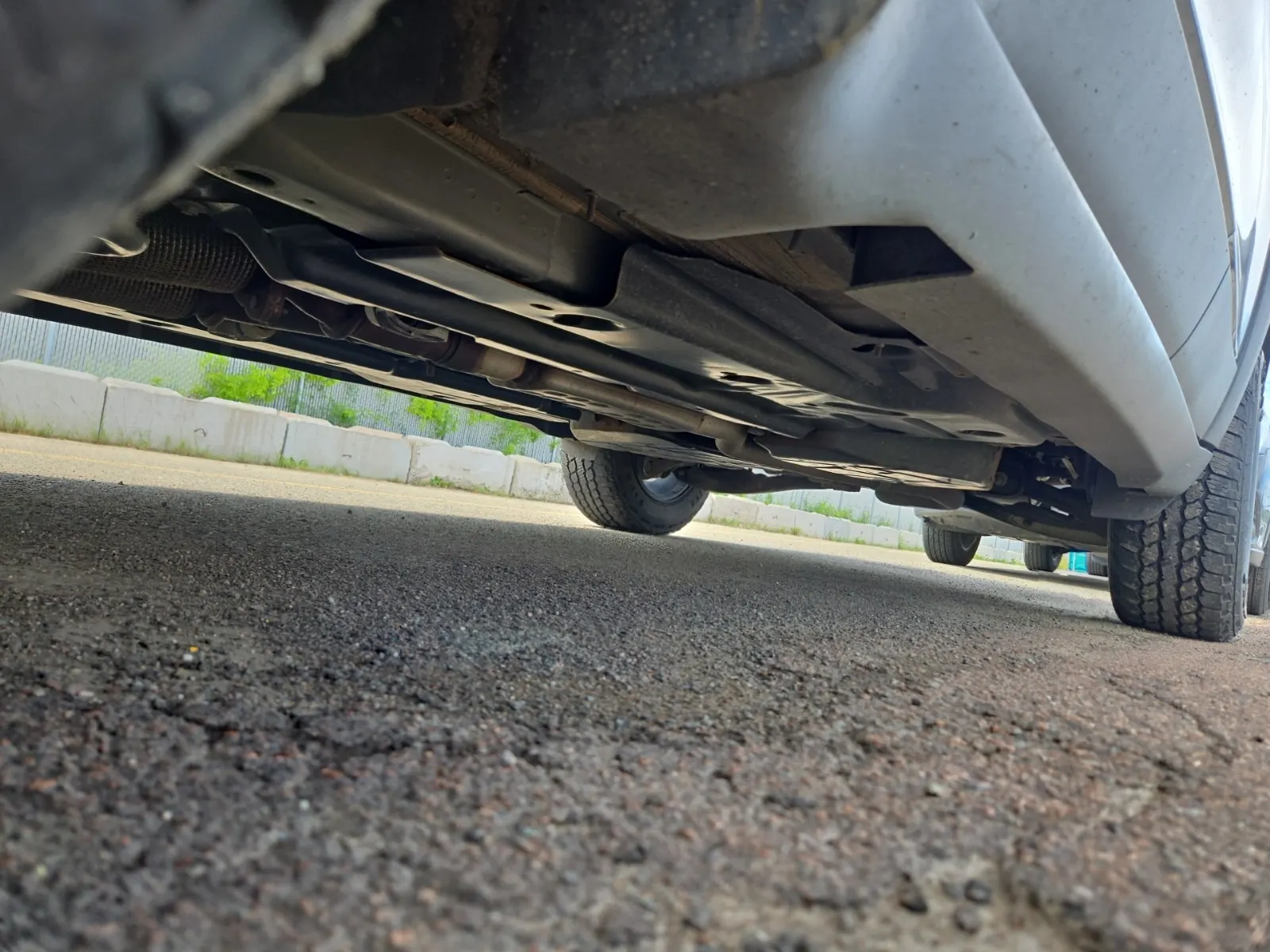 Undercarriage - Driver Photo