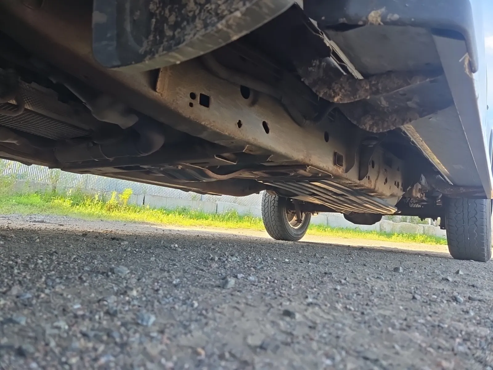 Undercarriage - Driver Photo
