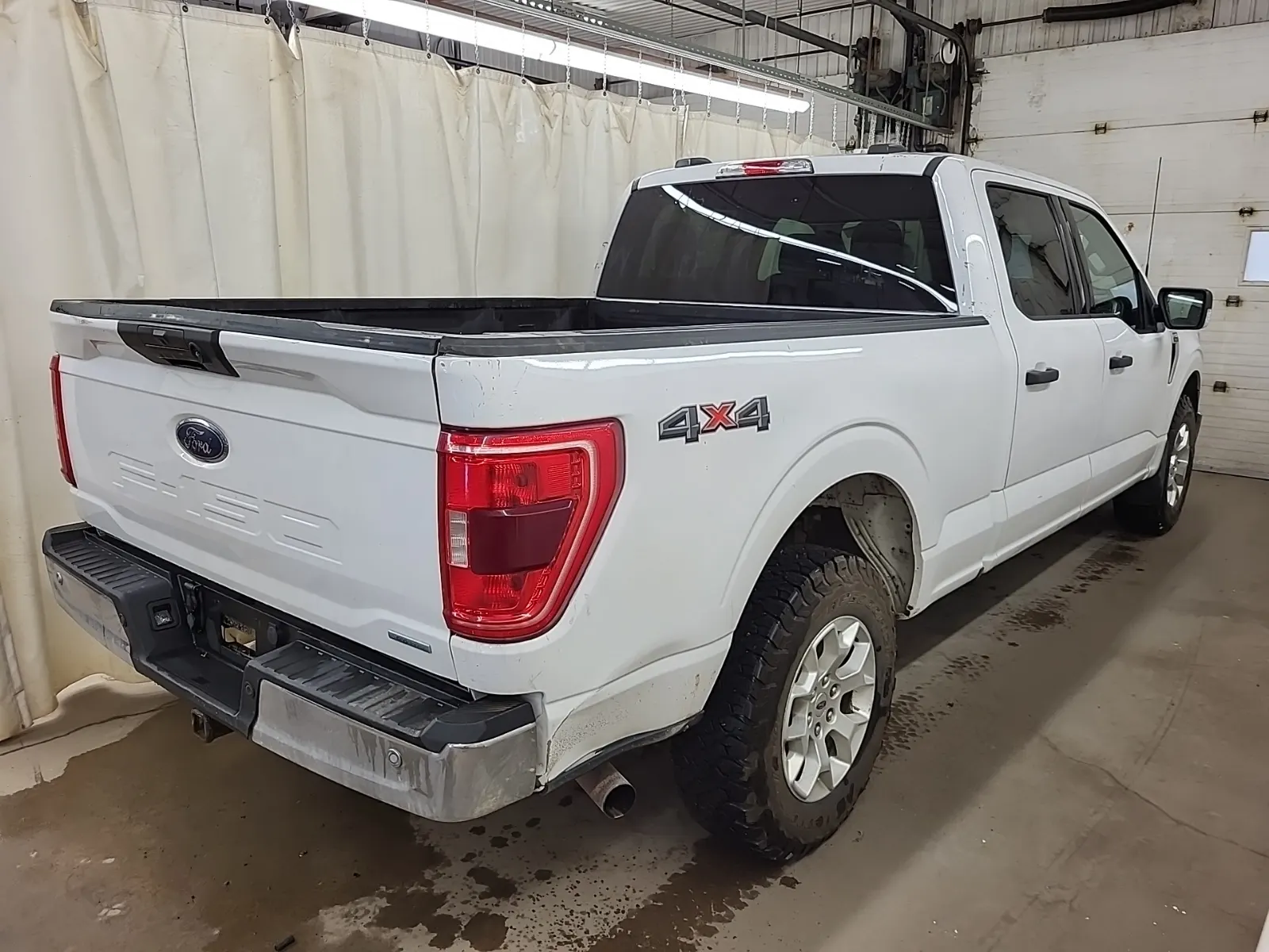 Passenger Rear 3/4 Photo