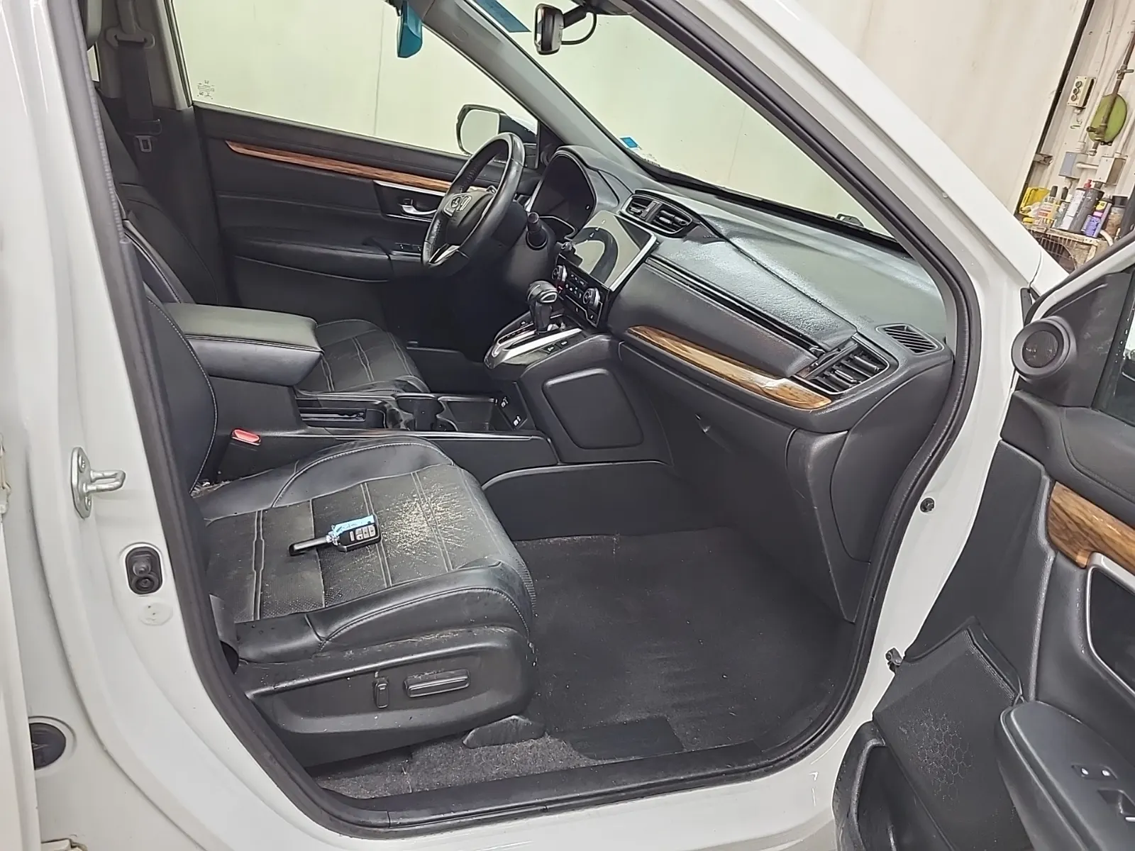 Right Side Interior Photo