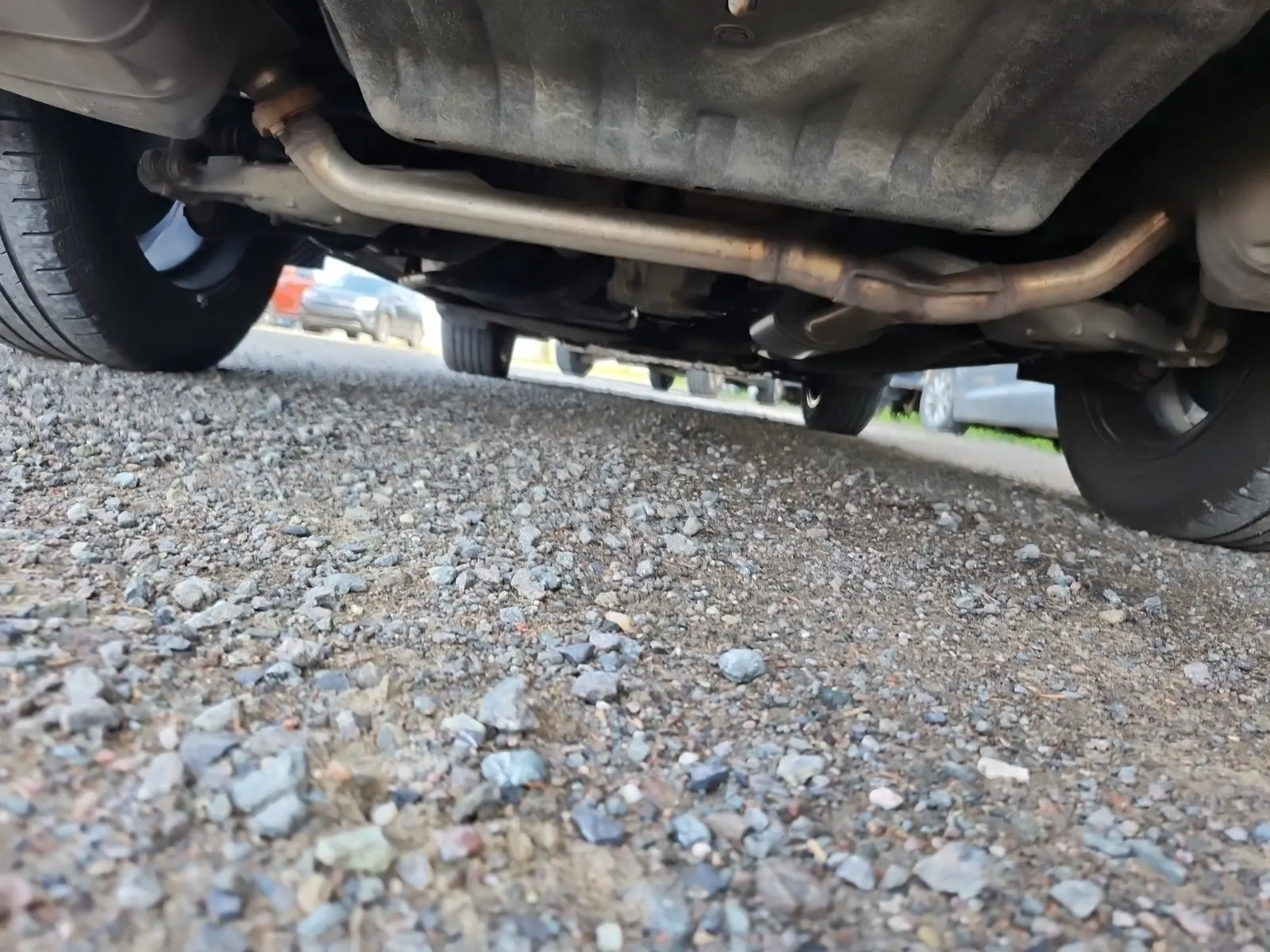 Undercarriage - Rear Photo