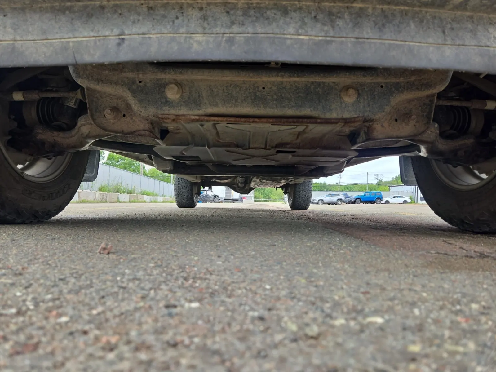 Undercarriage - Front Photo