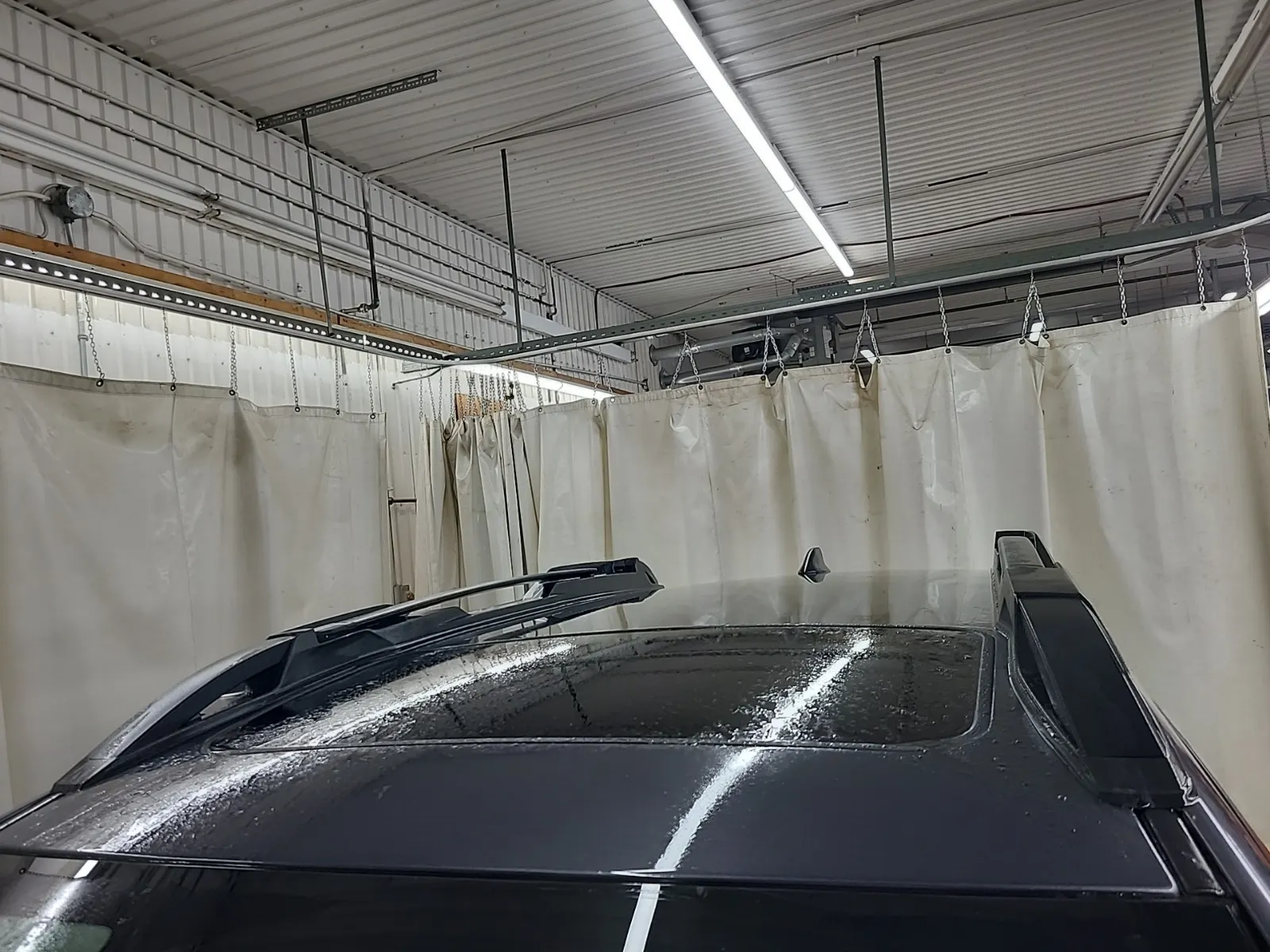 Exterior Roof Photo