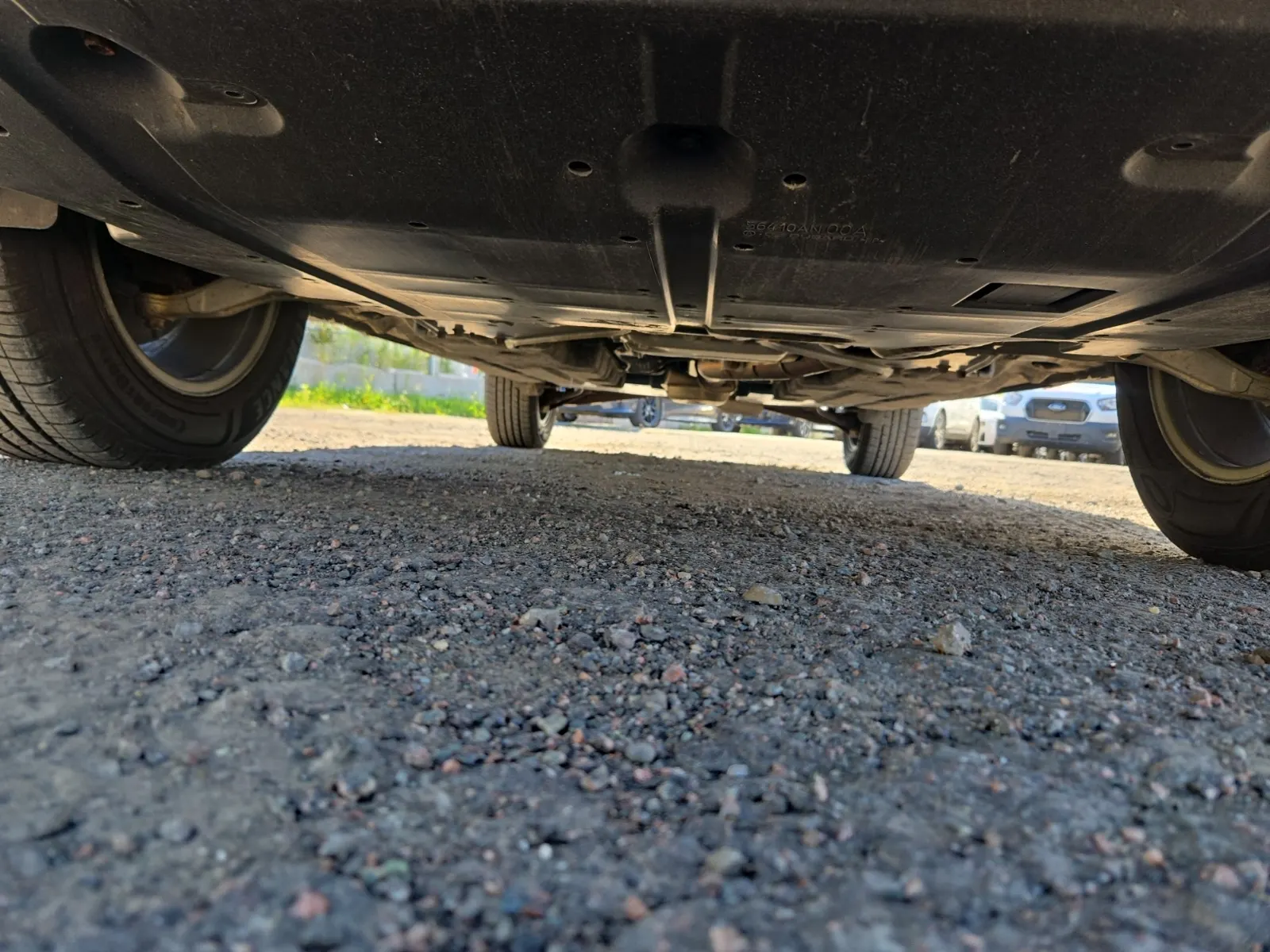 Undercarriage - Front Photo