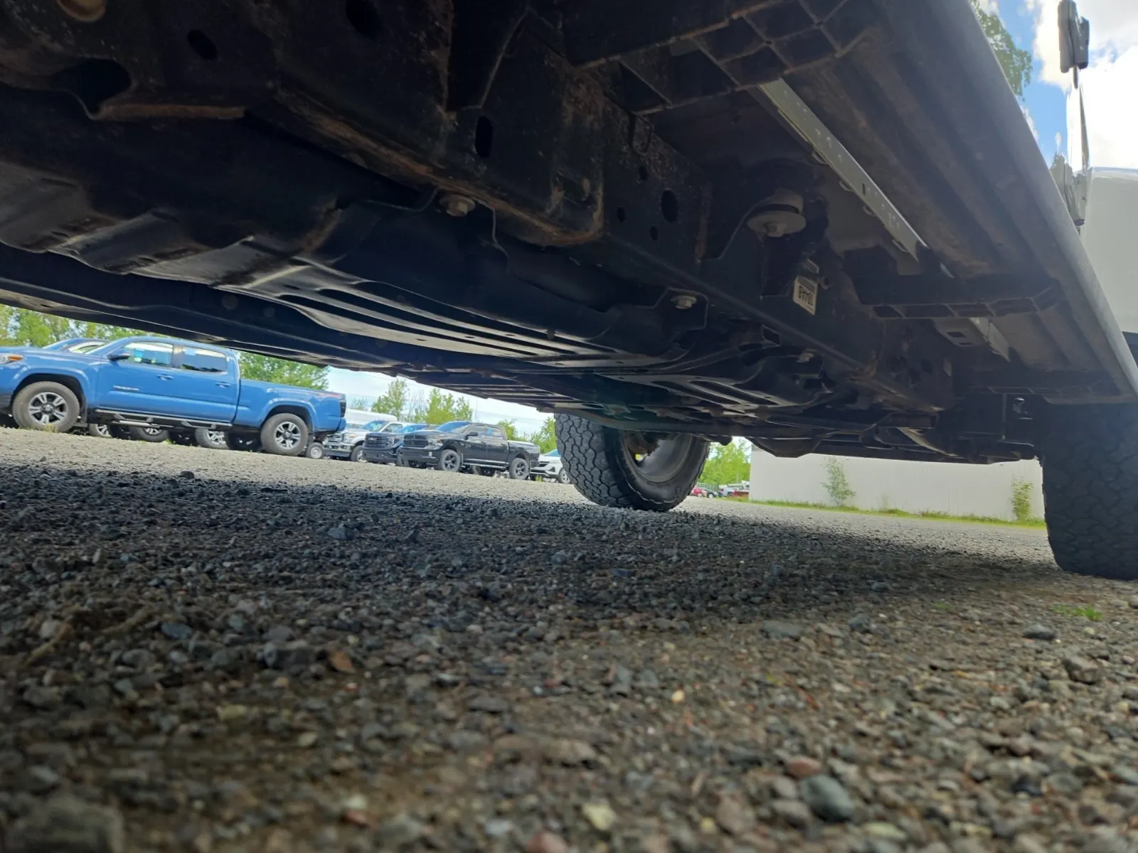 Undercarriage - Passenger Photo