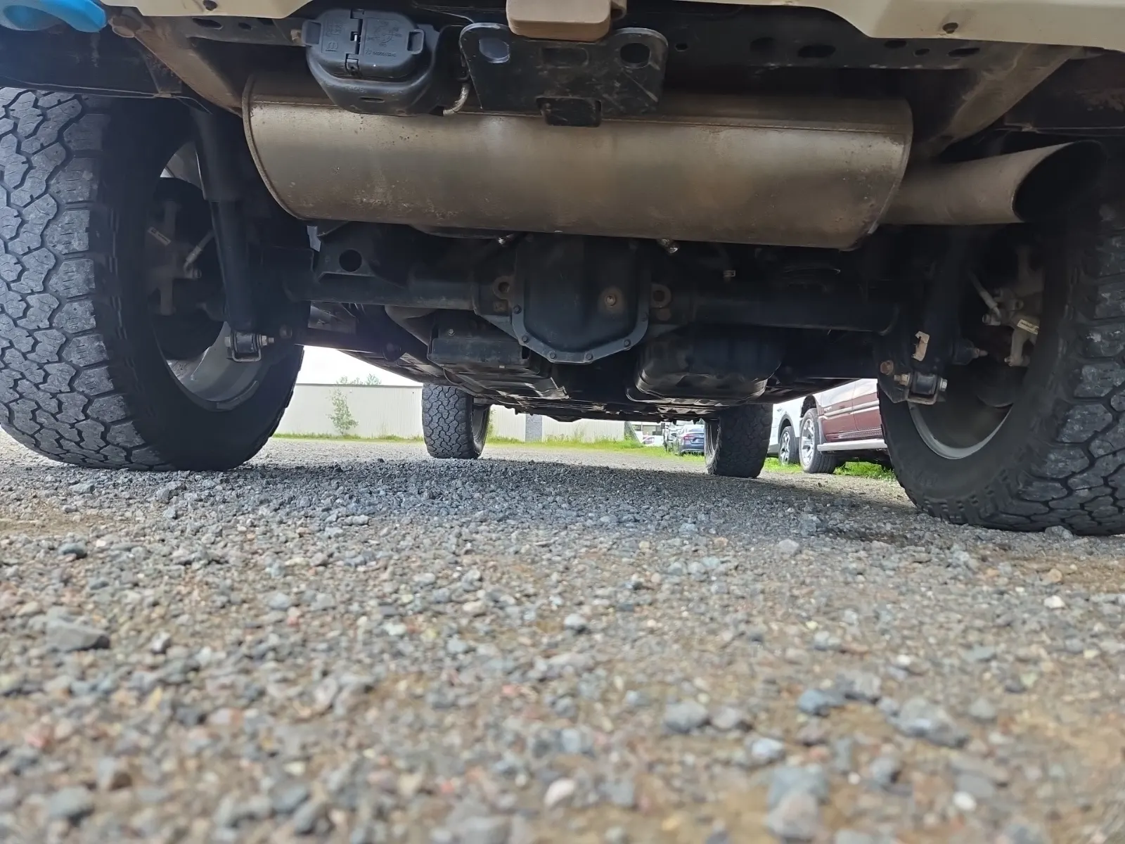 Undercarriage - Rear Photo