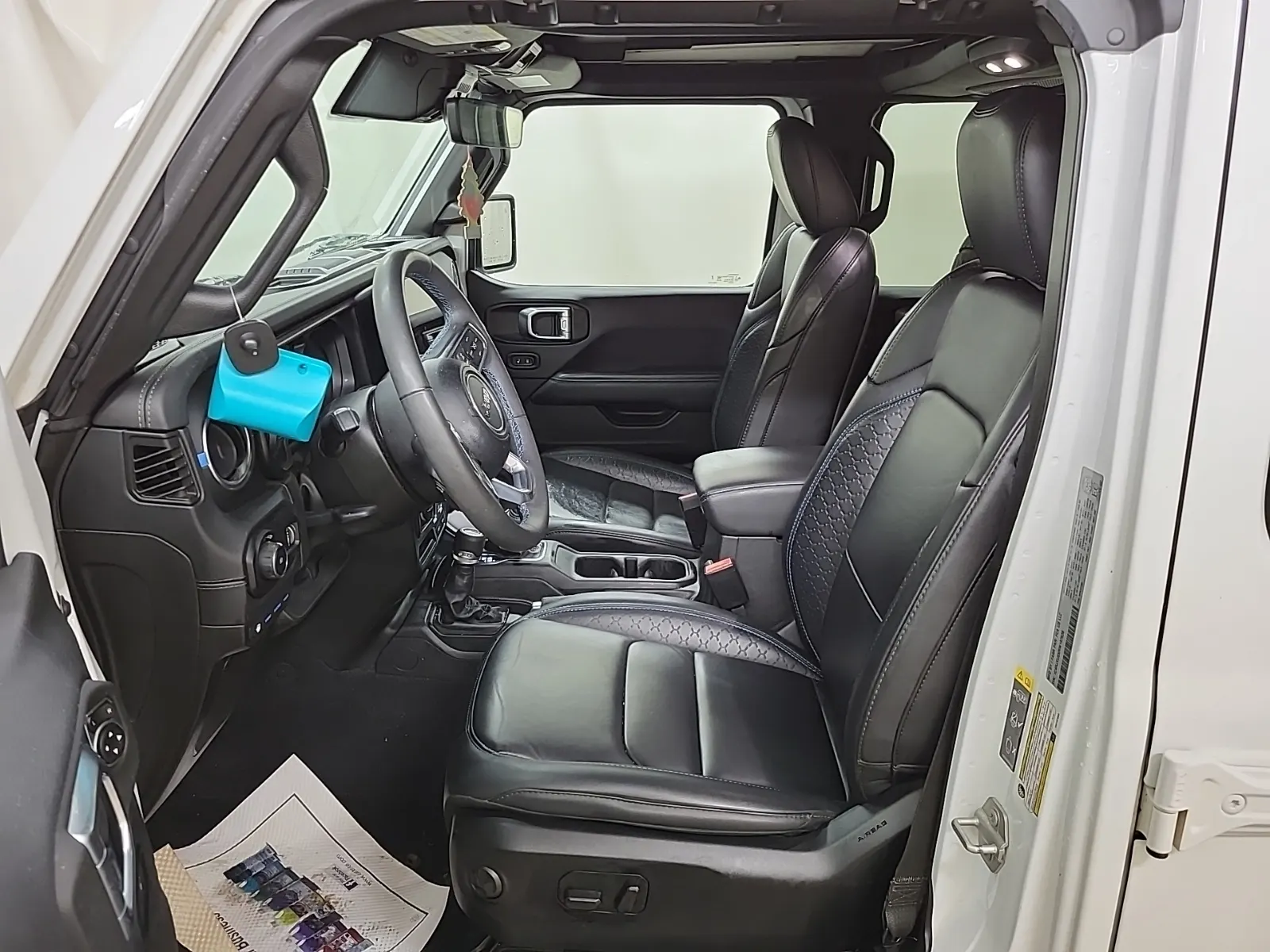 Front Interior Photo