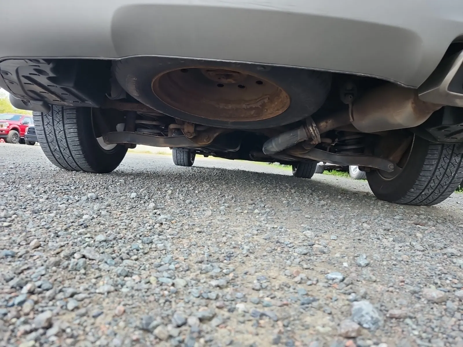 Undercarriage - Rear Photo