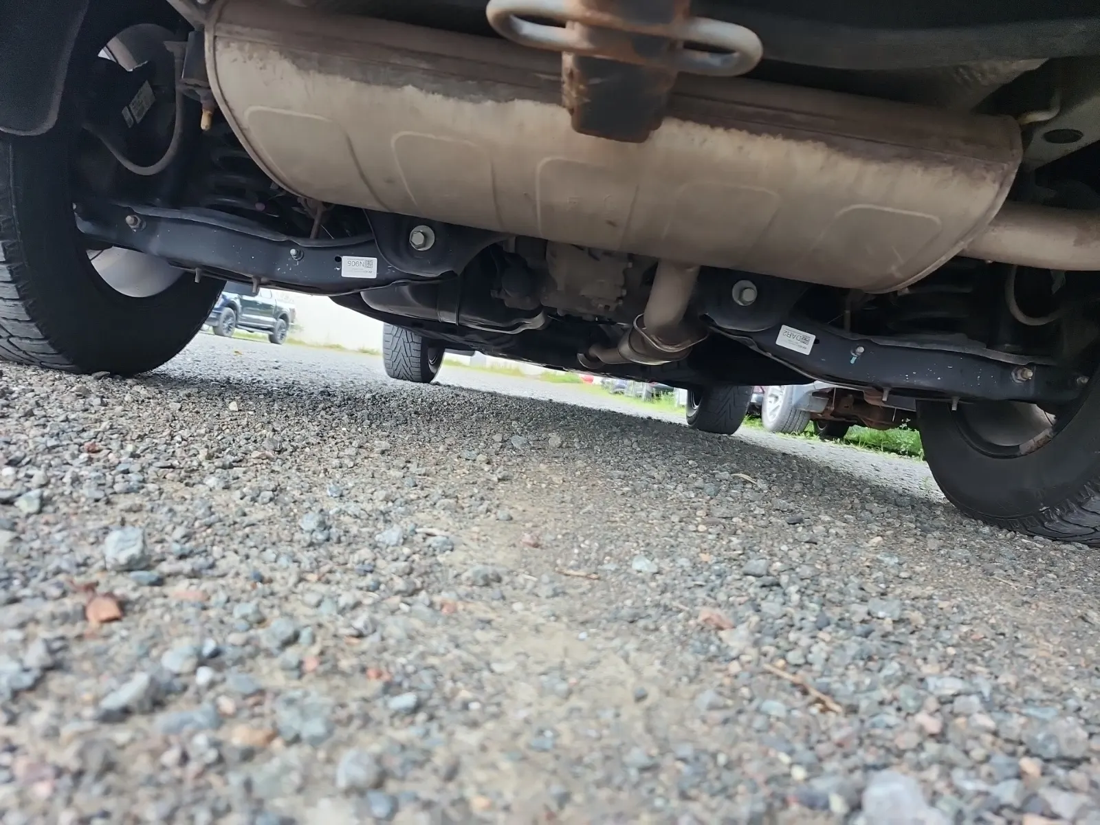 Undercarriage - Rear Photo