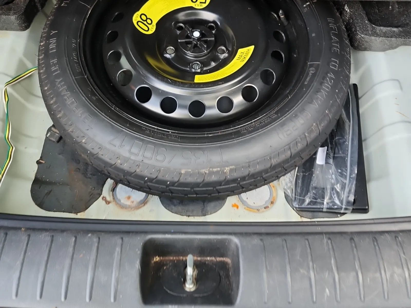 Spare Tire & Wheel Photo