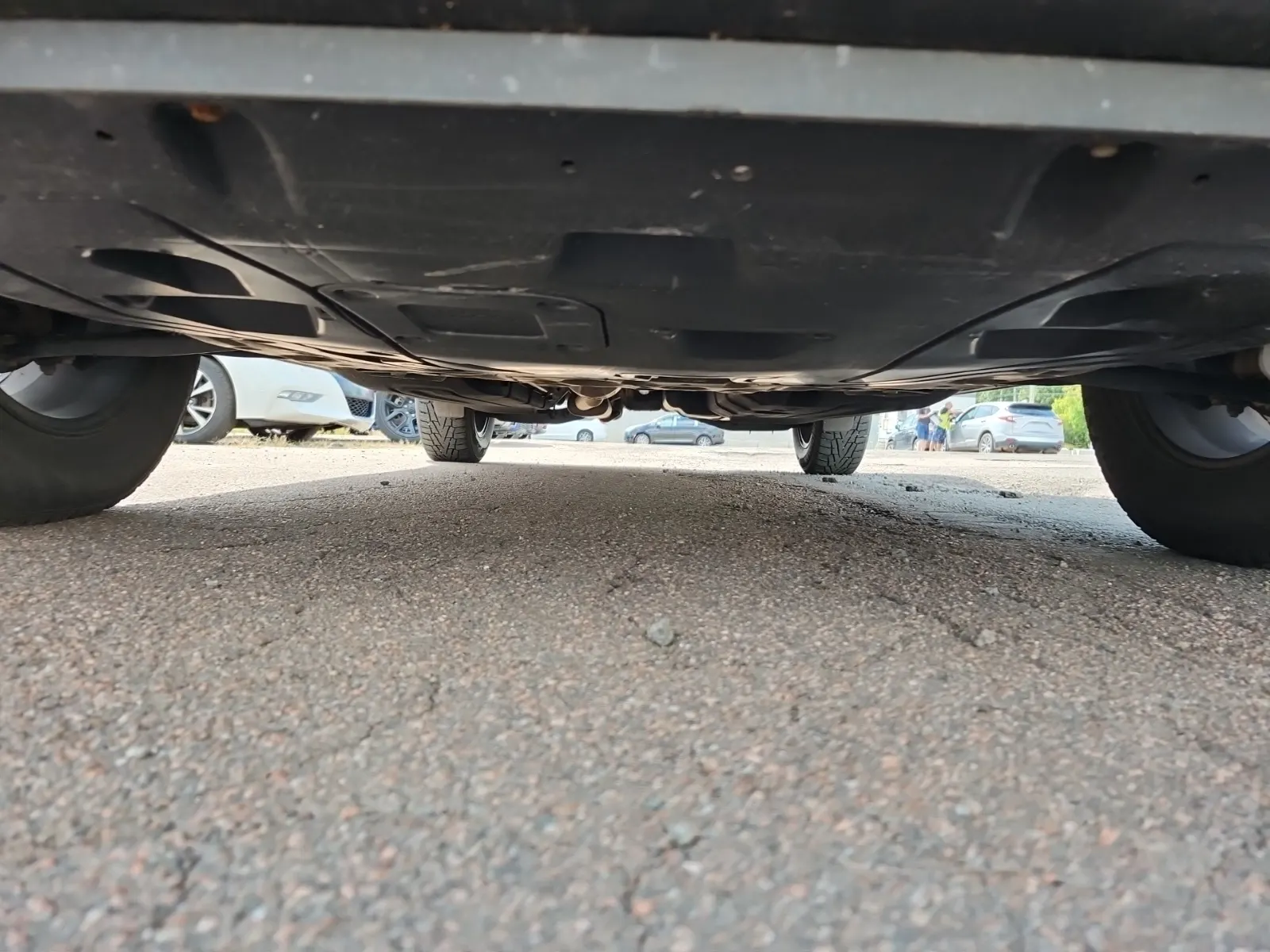 Undercarriage - Front Photo