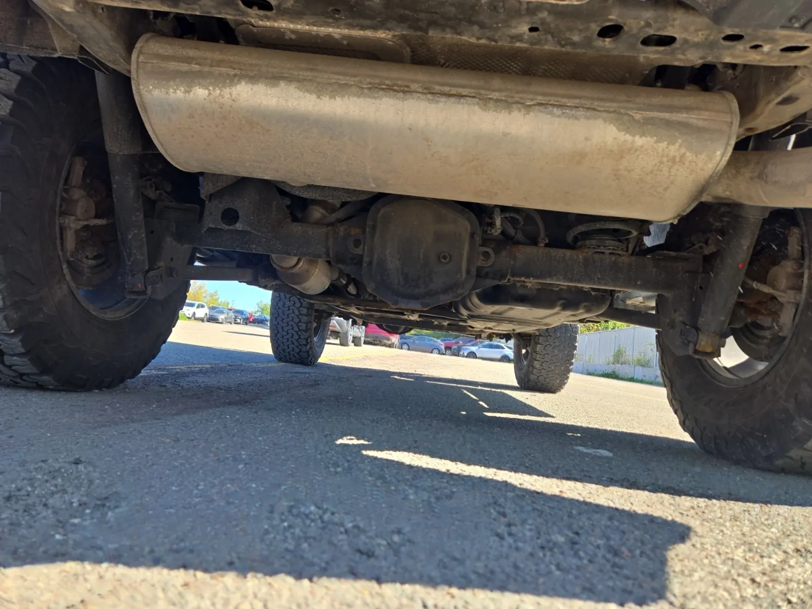 Undercarriage - Rear Photo