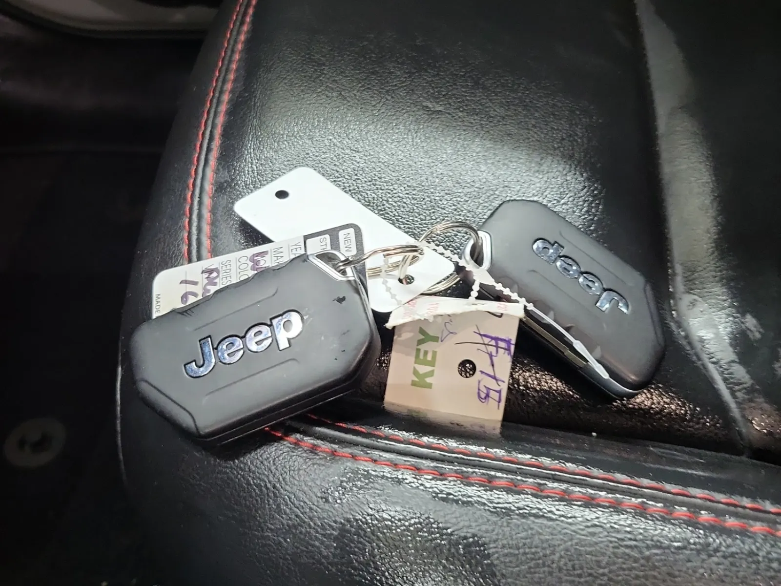 Keys/Fobs/Manual Photo