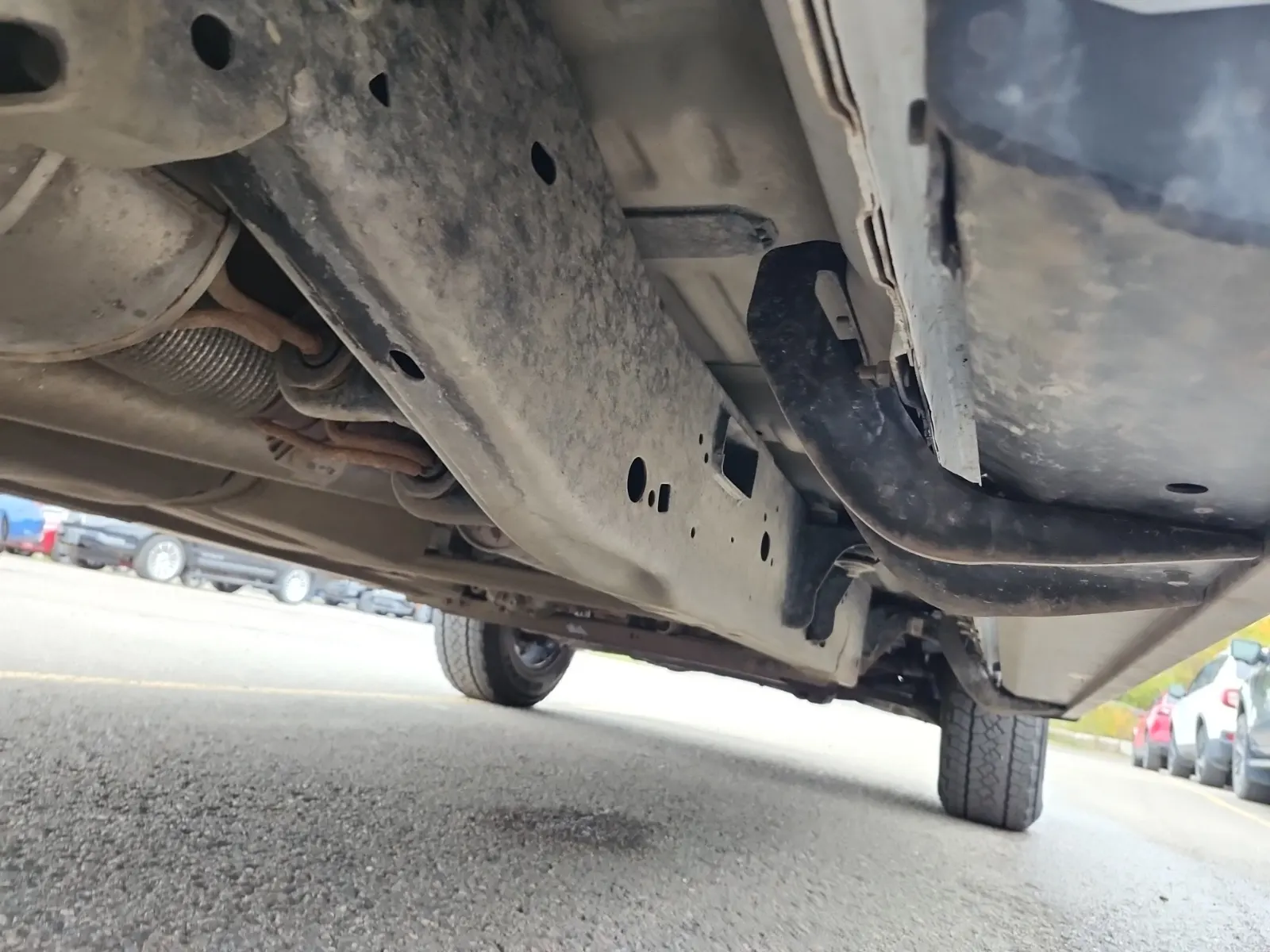 Undercarriage - Passenger Photo