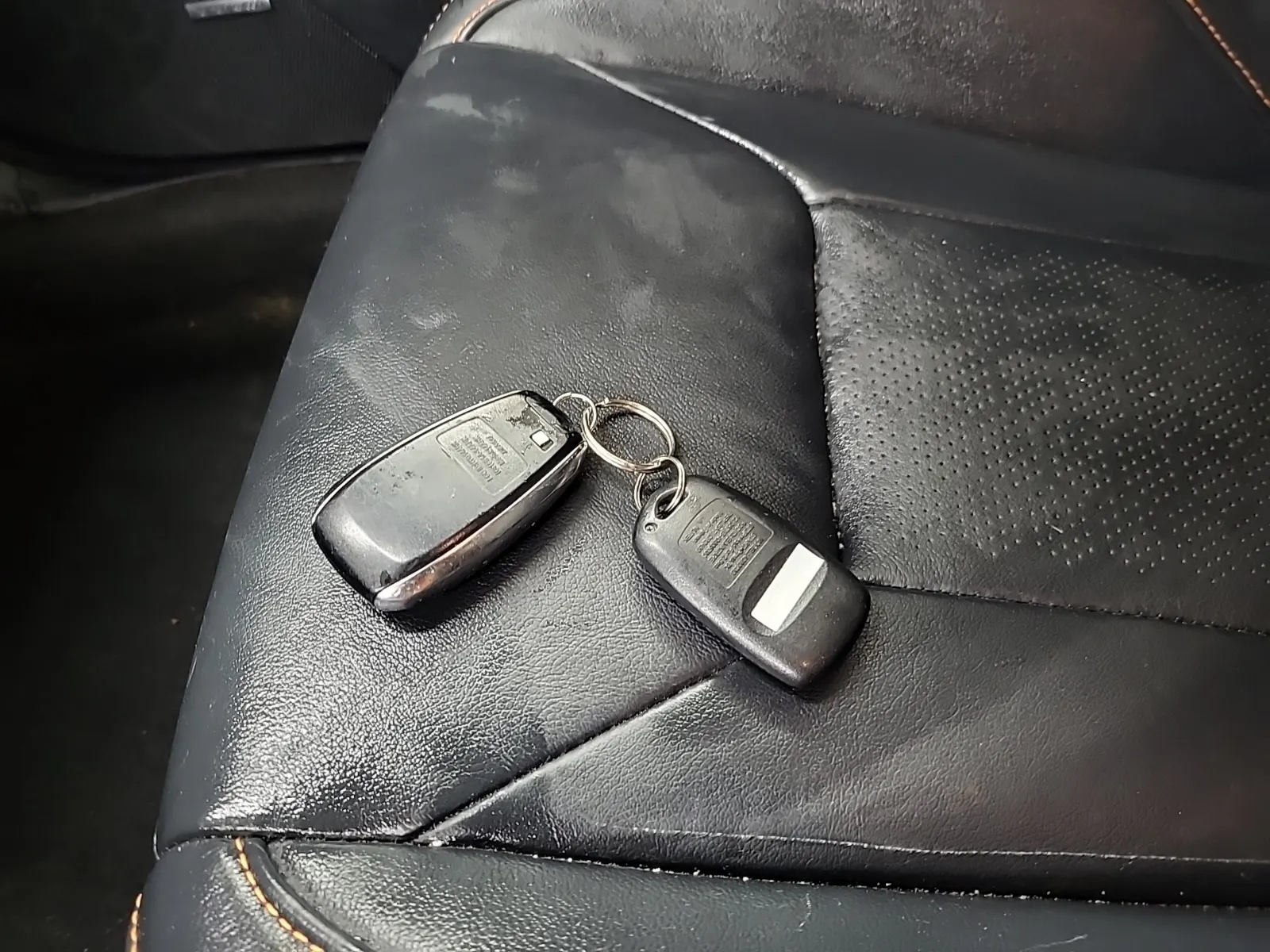 Keys/Fobs/Manual Photo