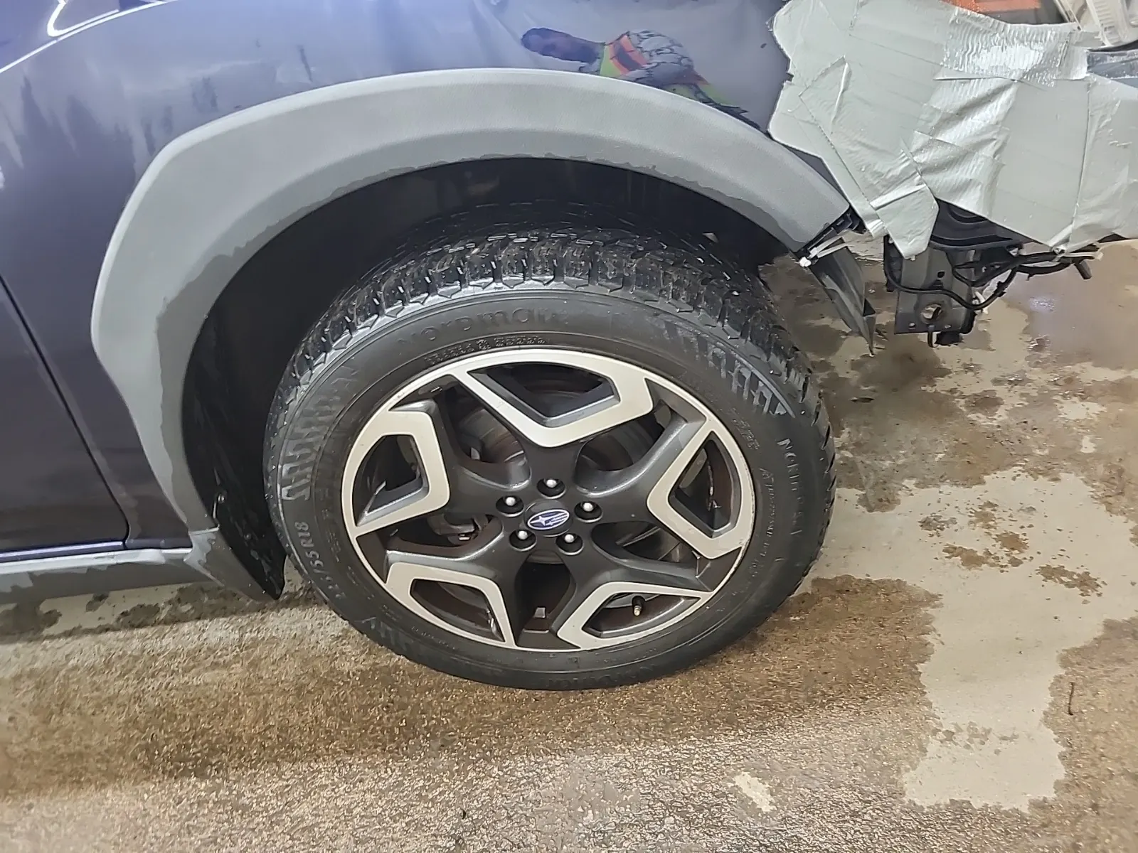 Right Front Wheel/Tire Photo