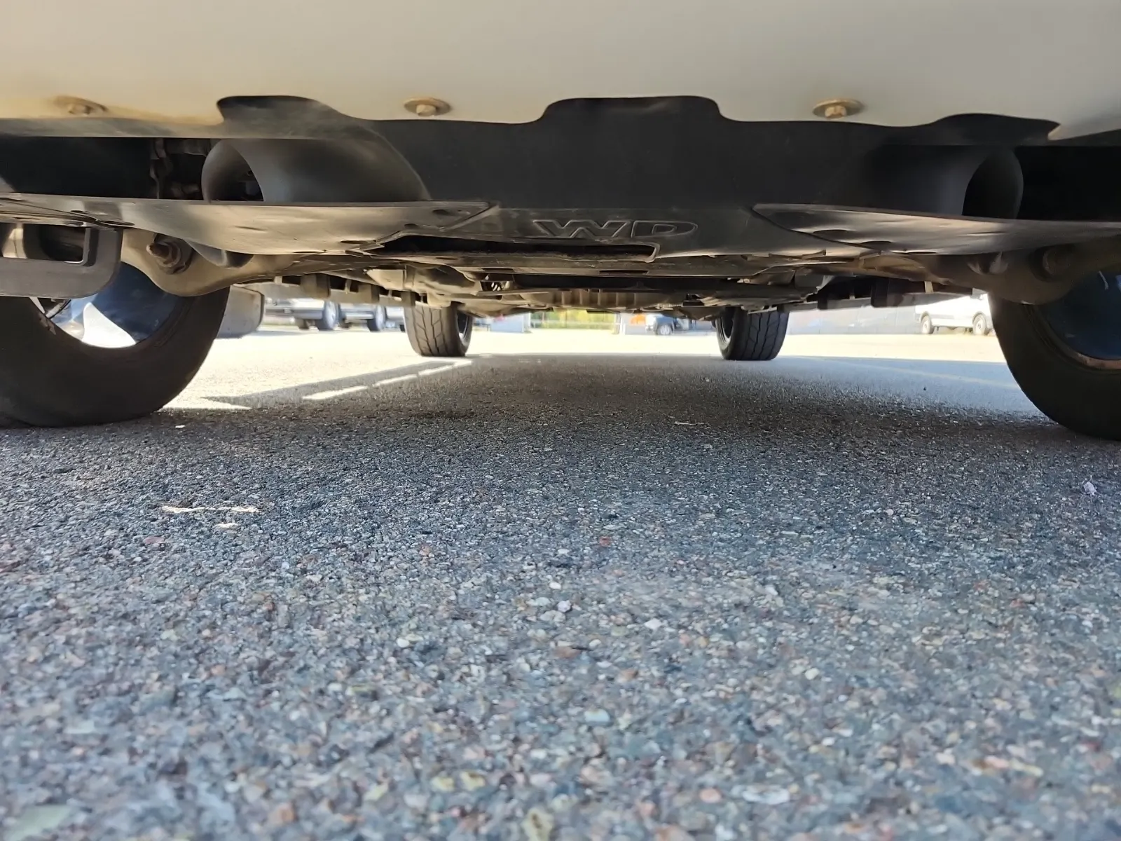 Undercarriage - Front Photo