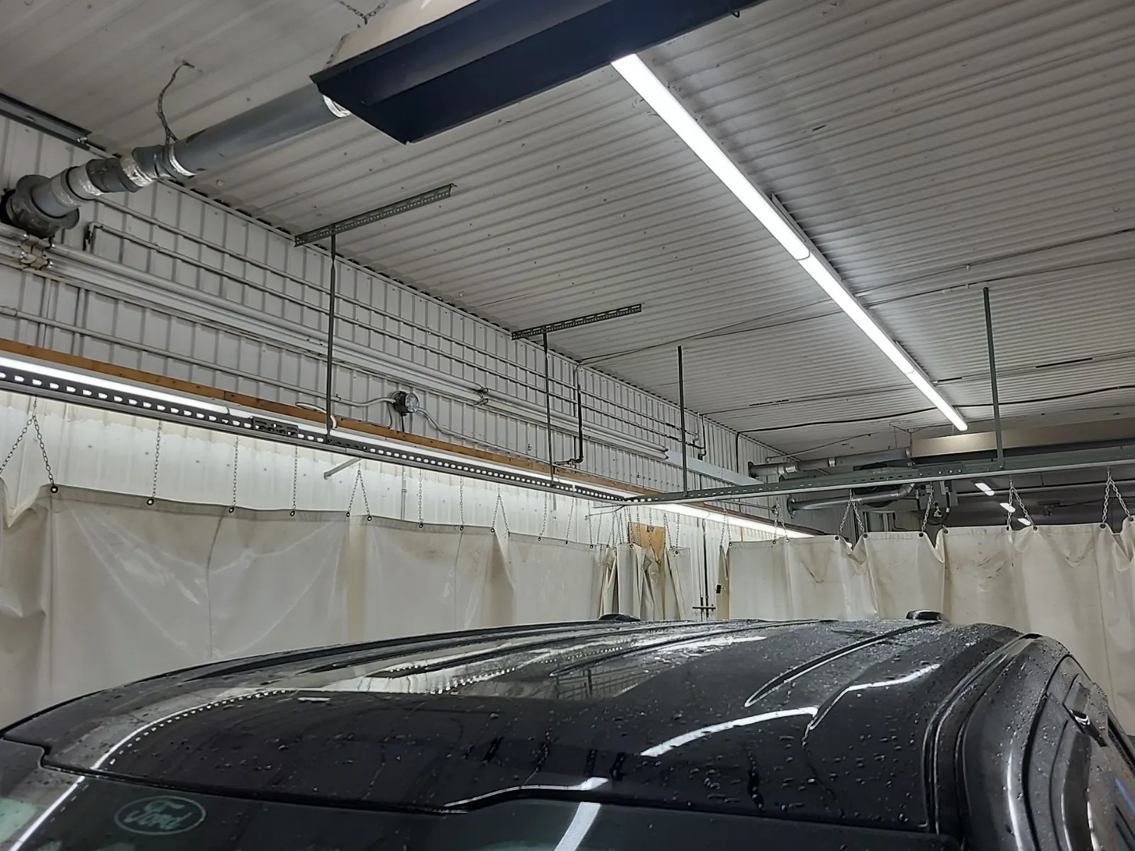 Exterior Roof Photo