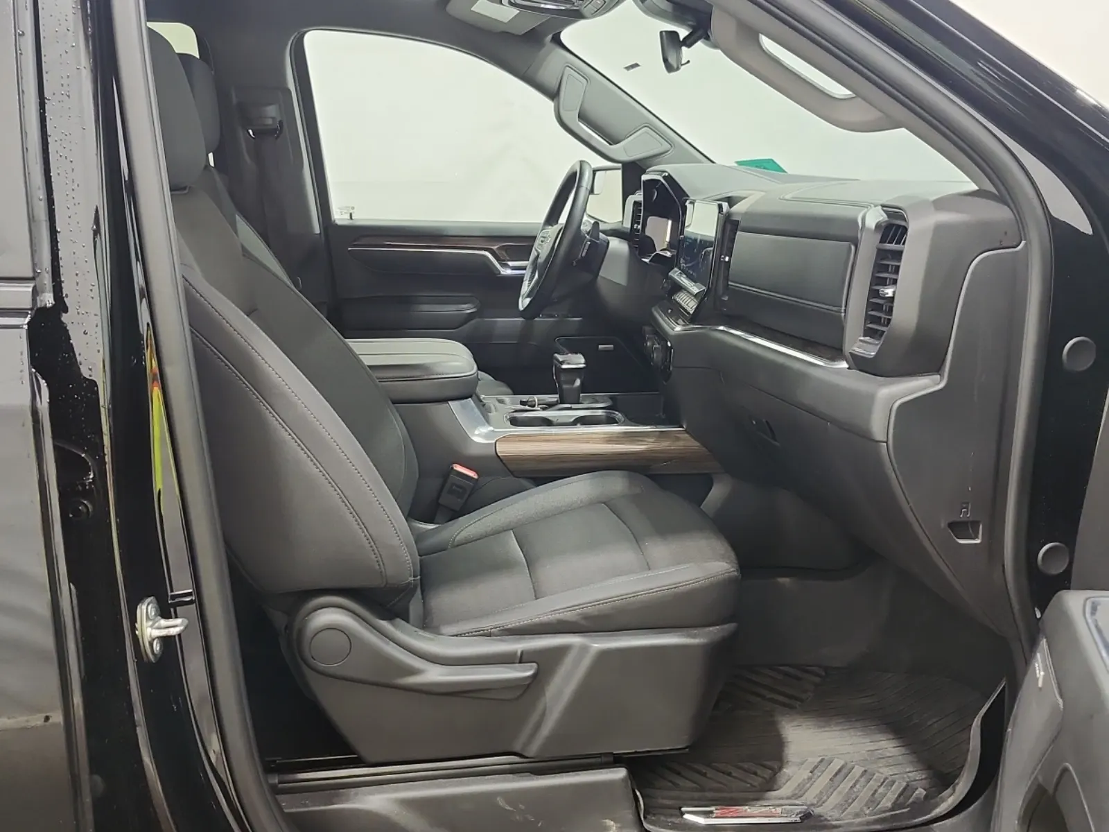 Right Side Interior Photo