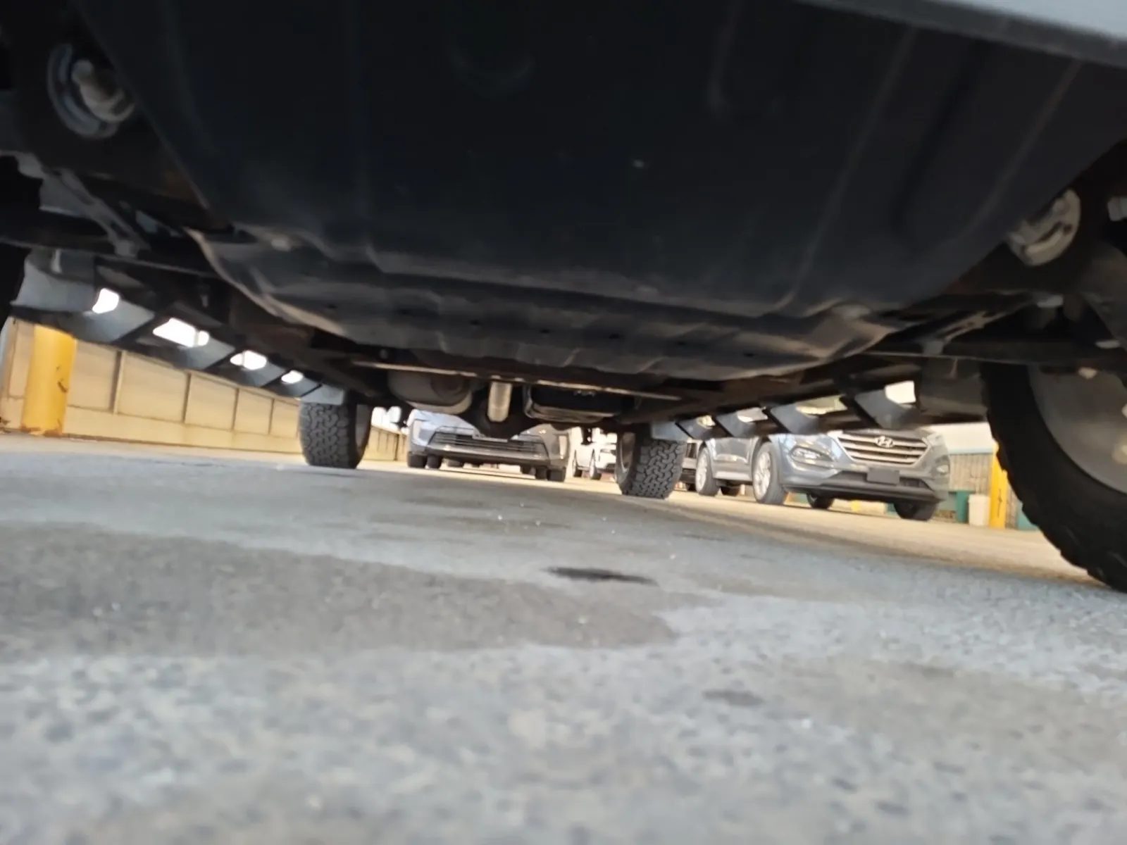 Undercarriage - Front Photo