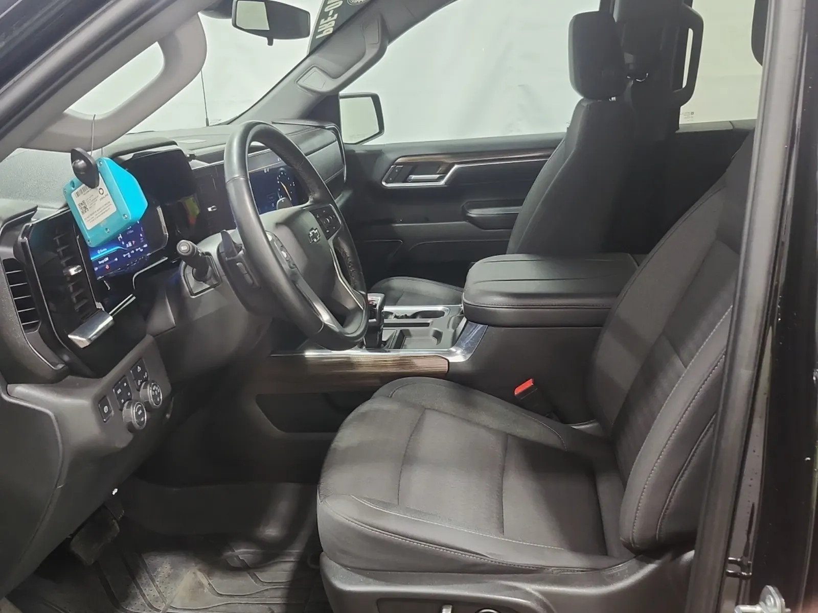 Front Interior Photo