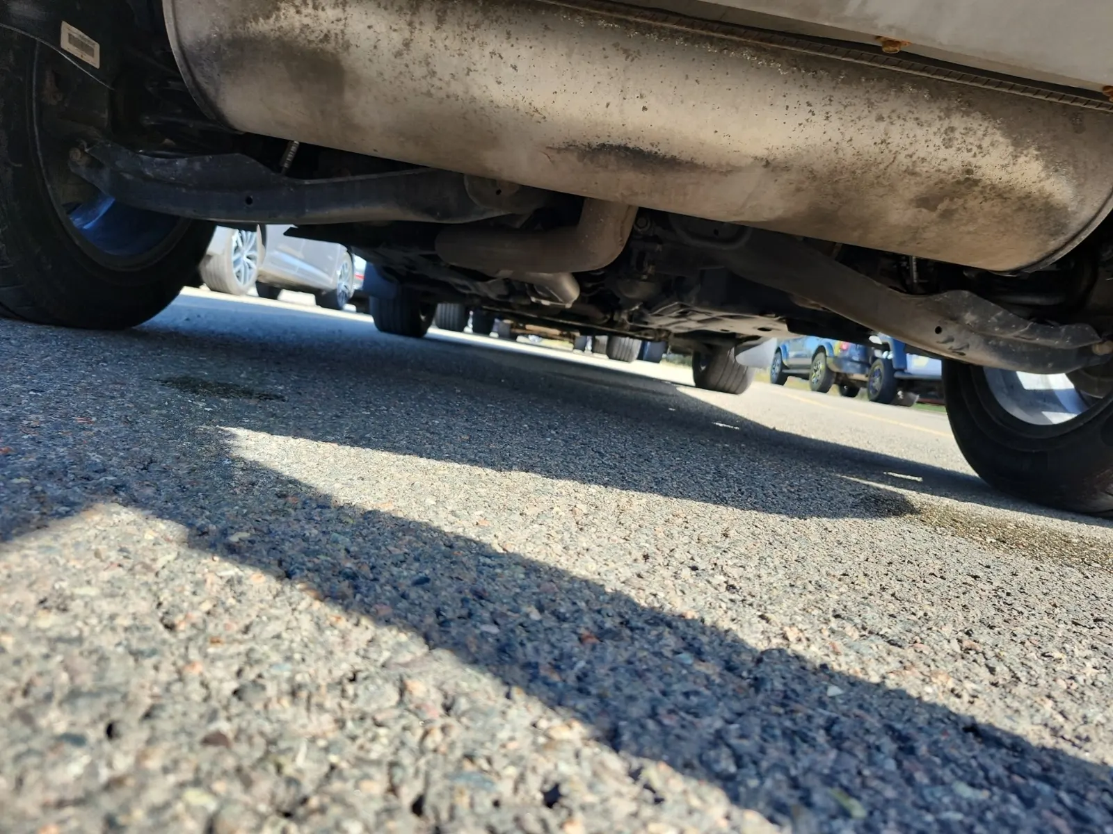 Undercarriage - Rear Photo
