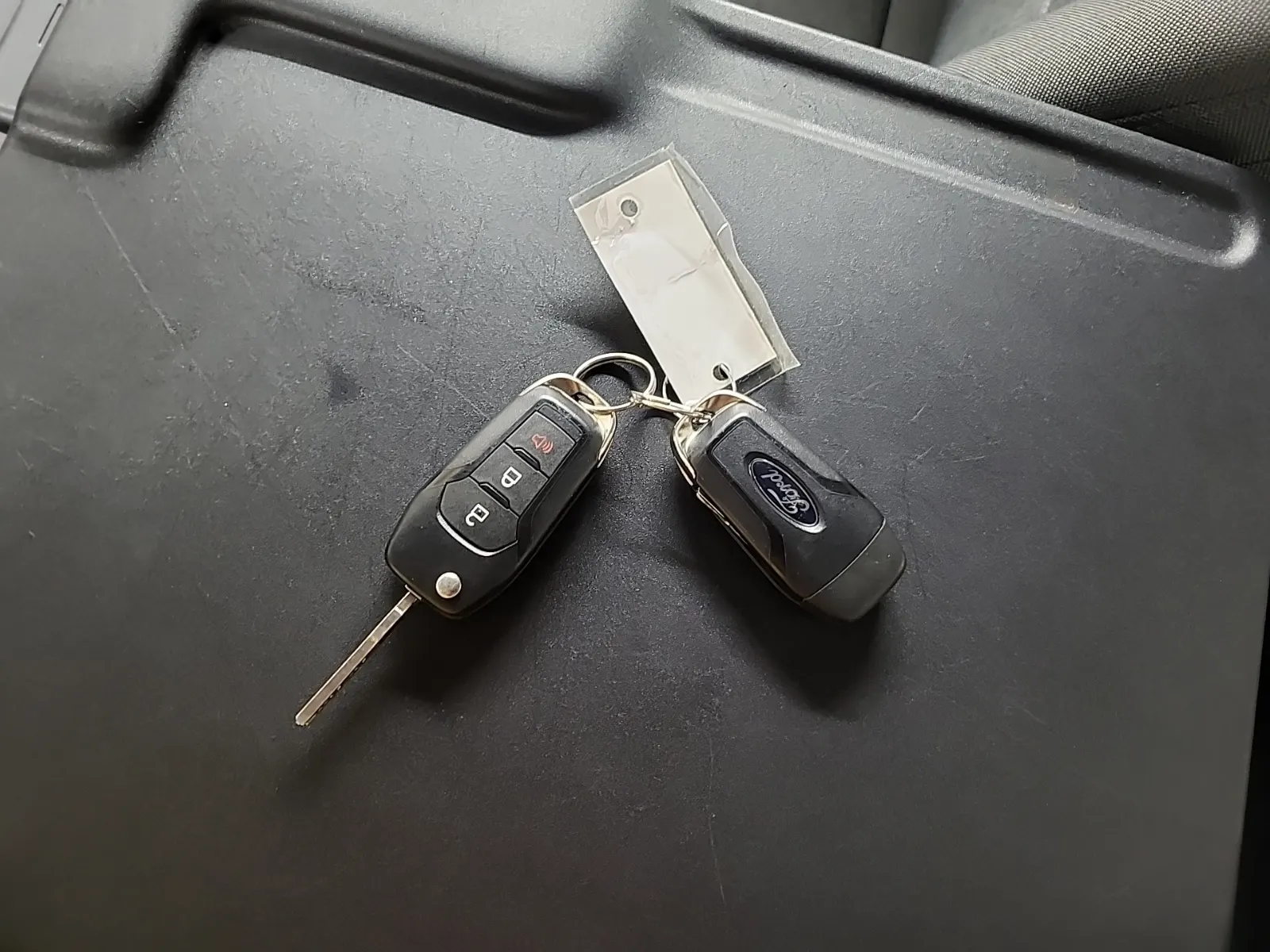 Keys/Fobs/Manual Photo