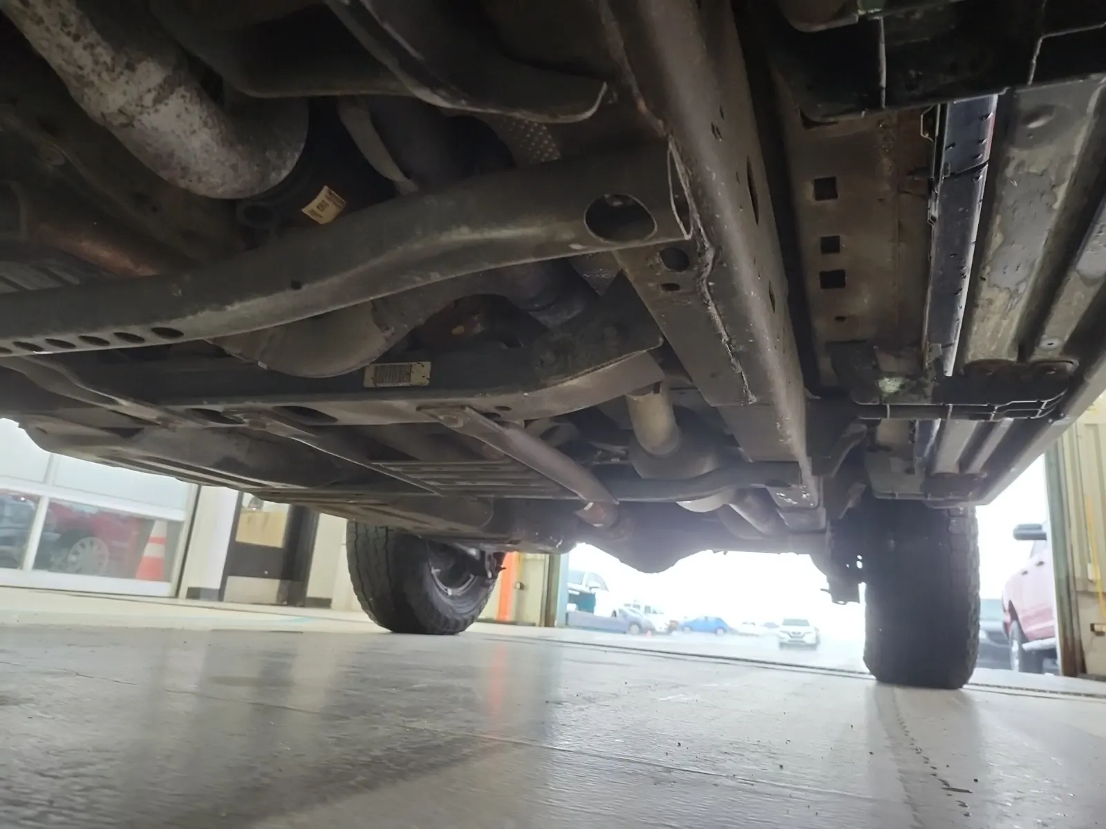 Undercarriage - Driver Photo