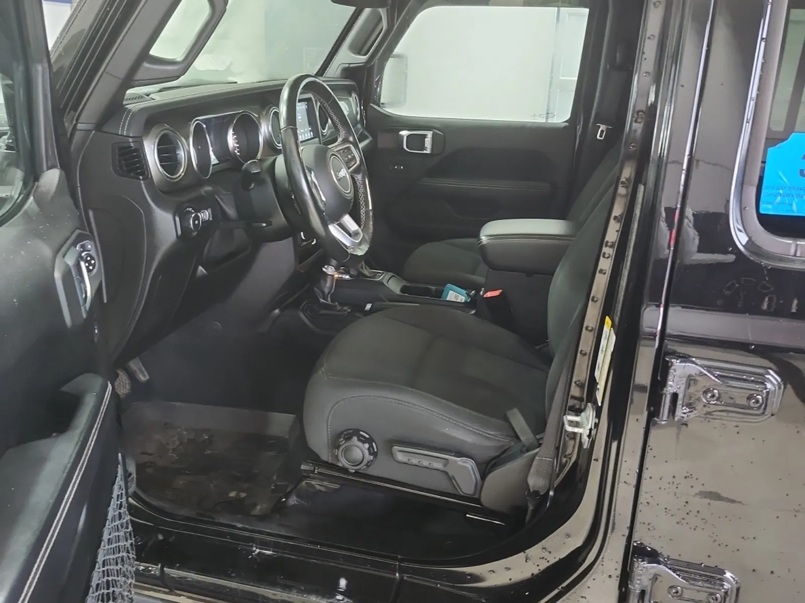 Front Interior Photo