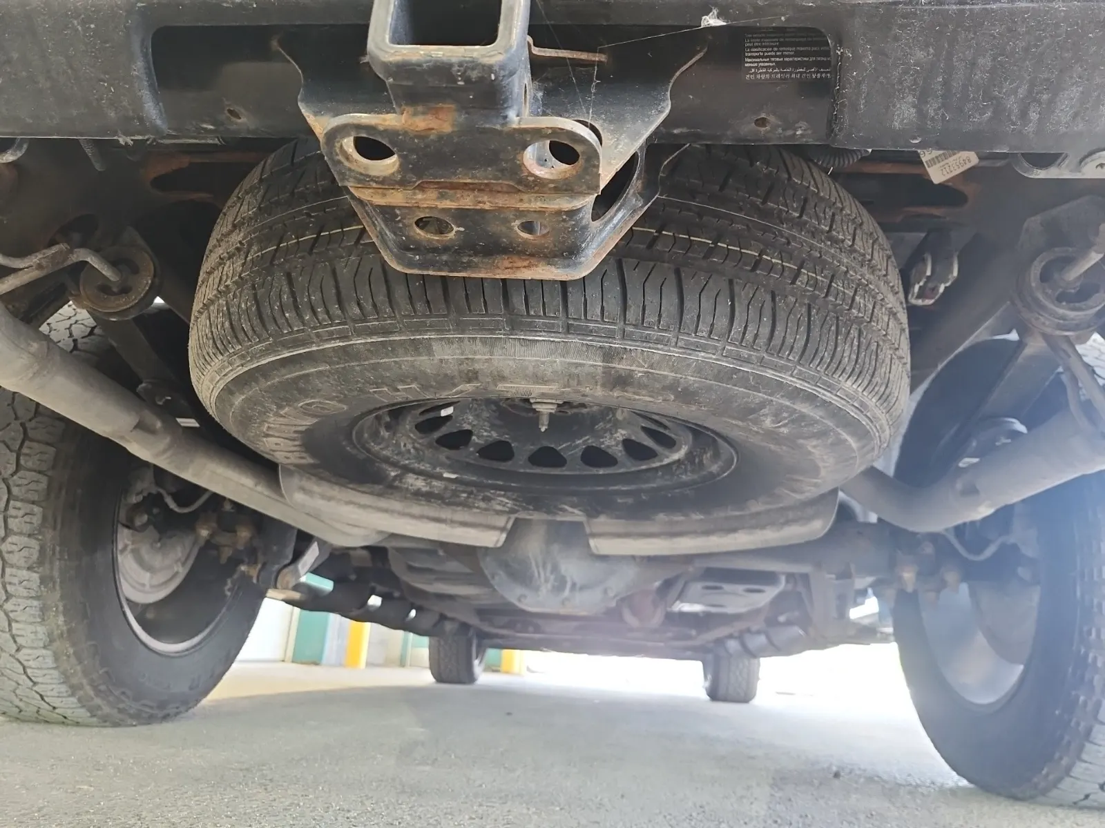 Undercarriage - Rear Photo