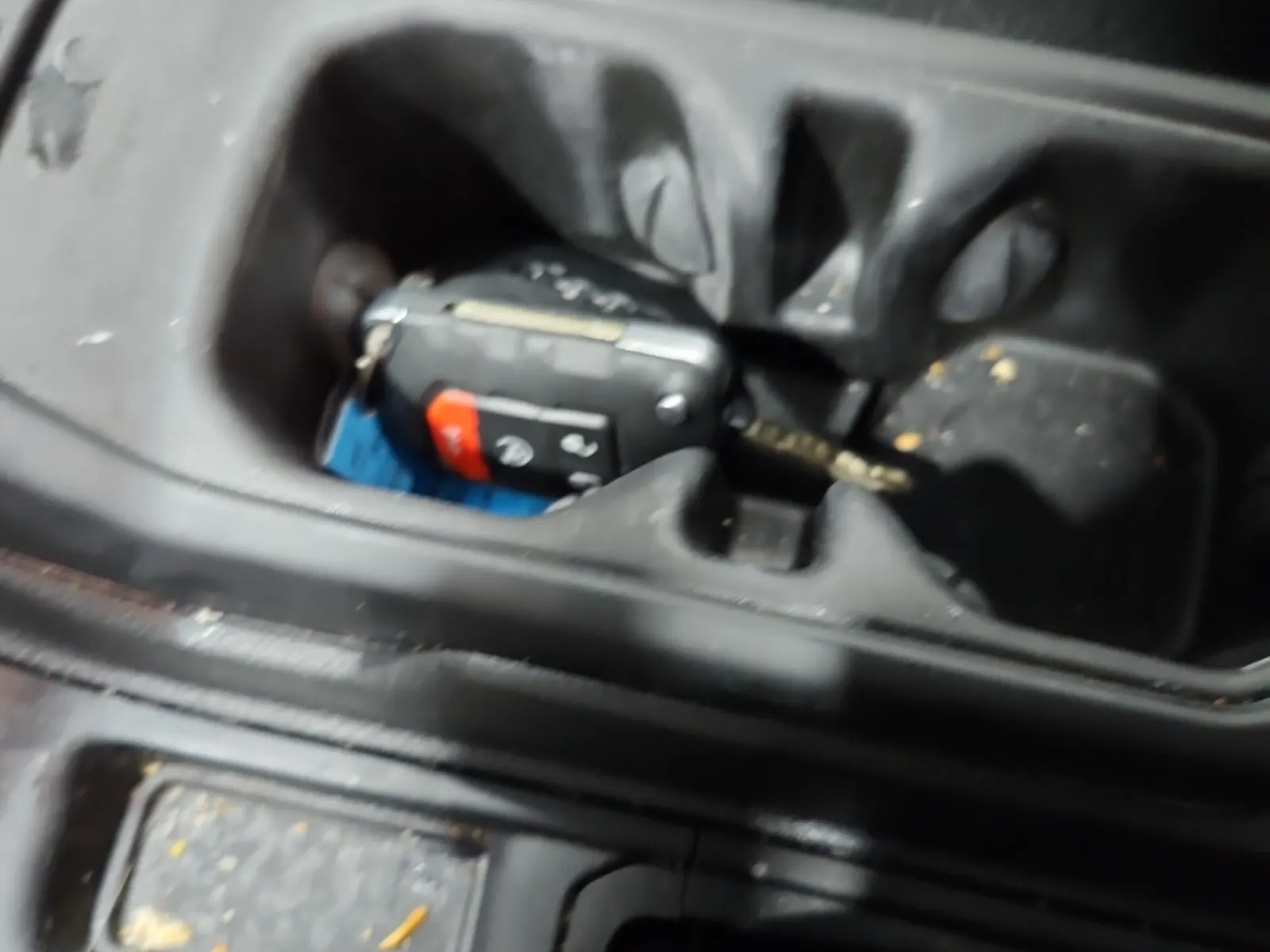 Keys/Fobs/Manual Photo