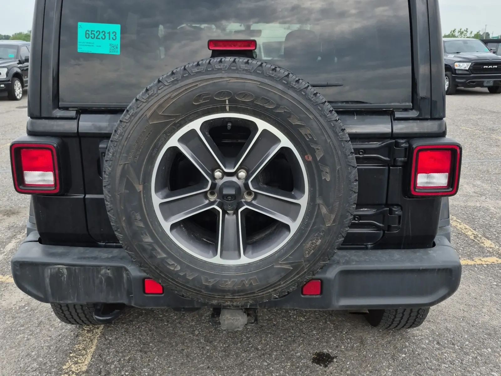 Spare Tire & Wheel Photo