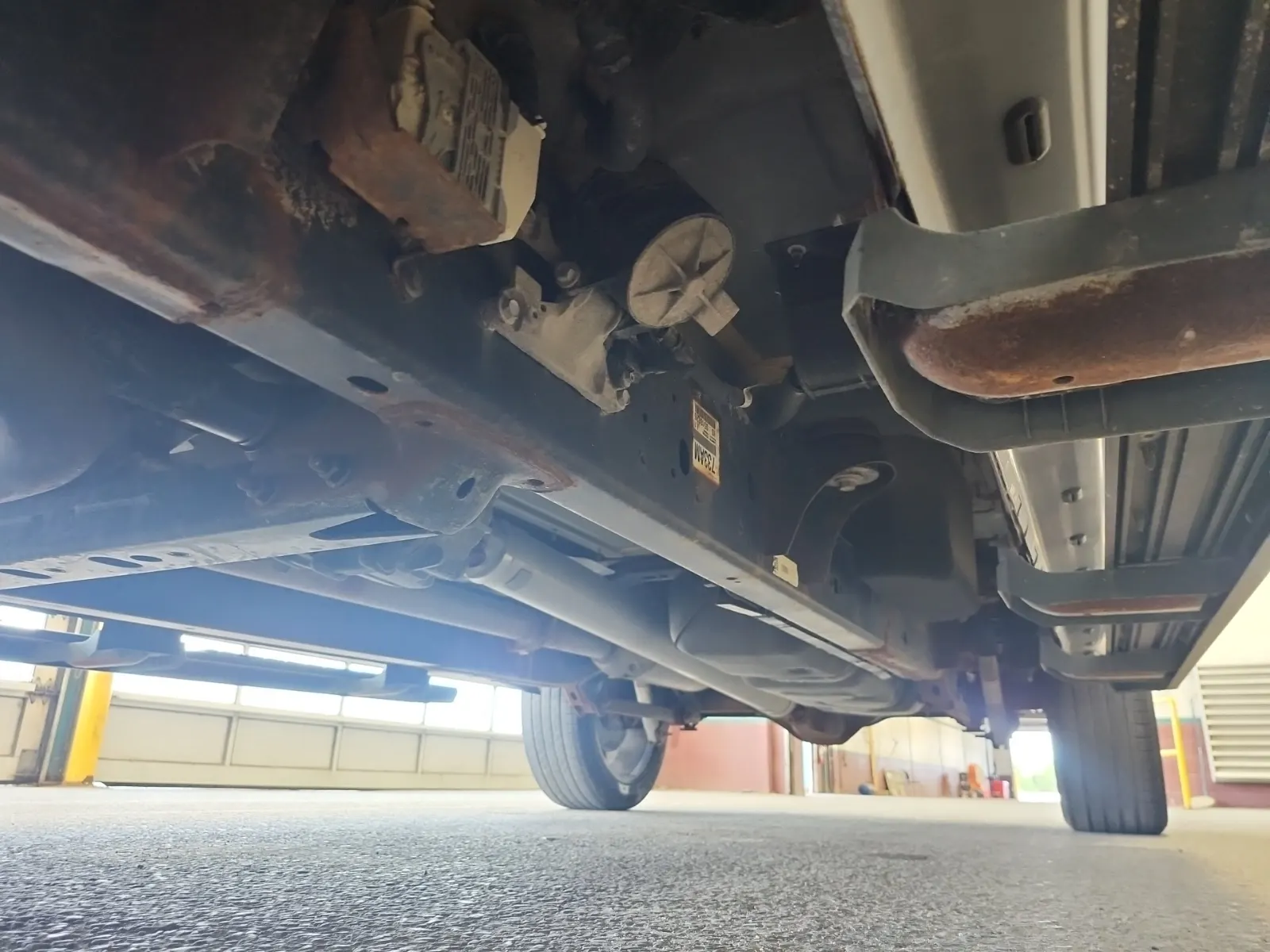 Undercarriage - Driver Photo