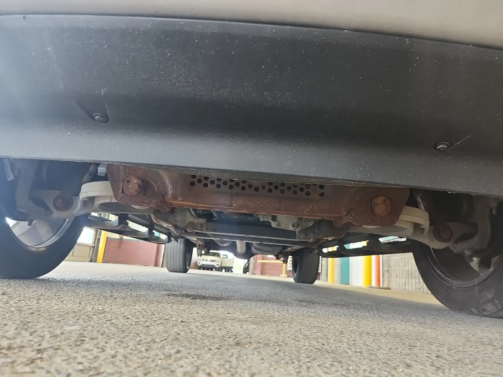 Undercarriage - Front Photo