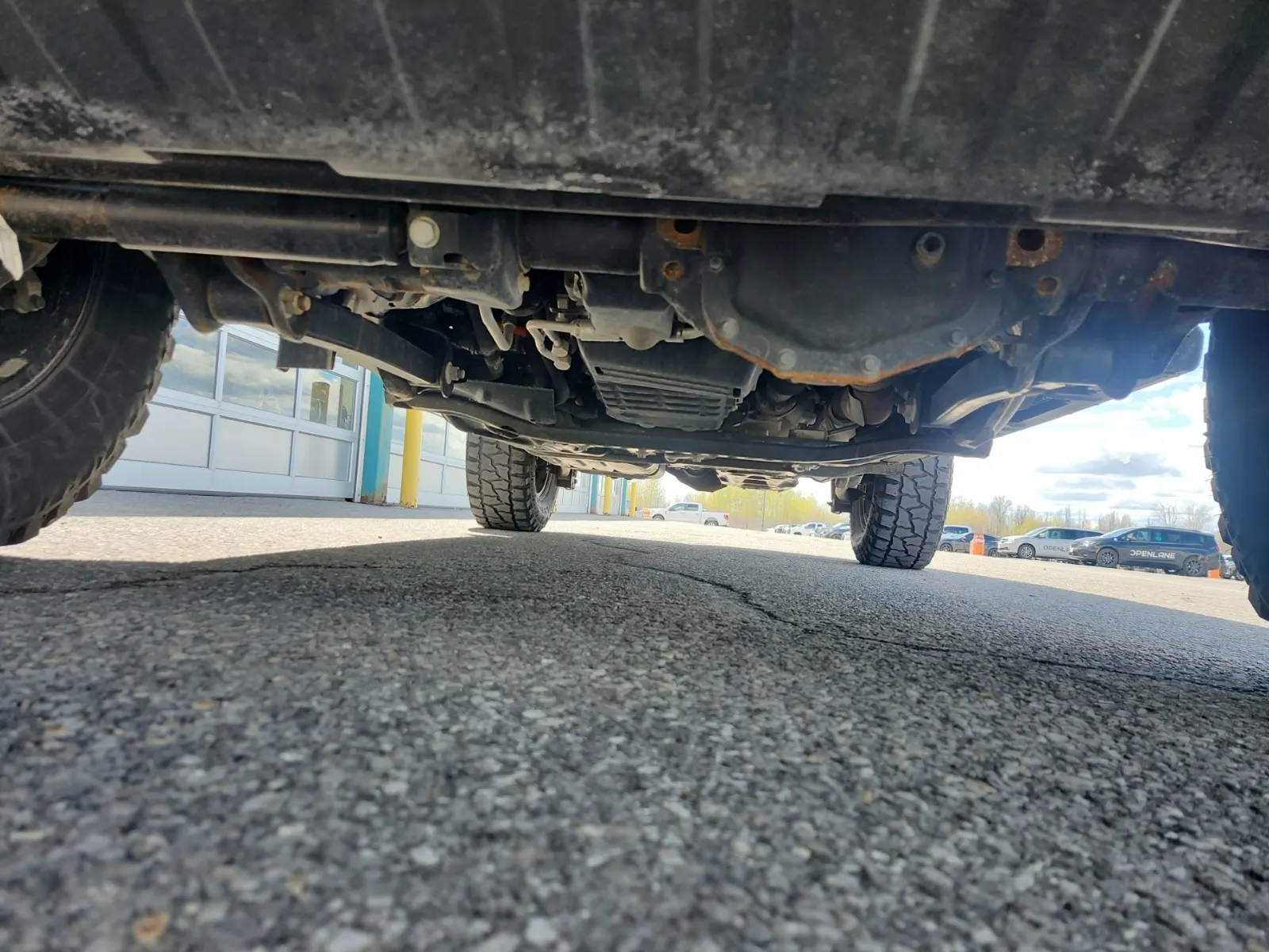 Undercarriage - Front Photo