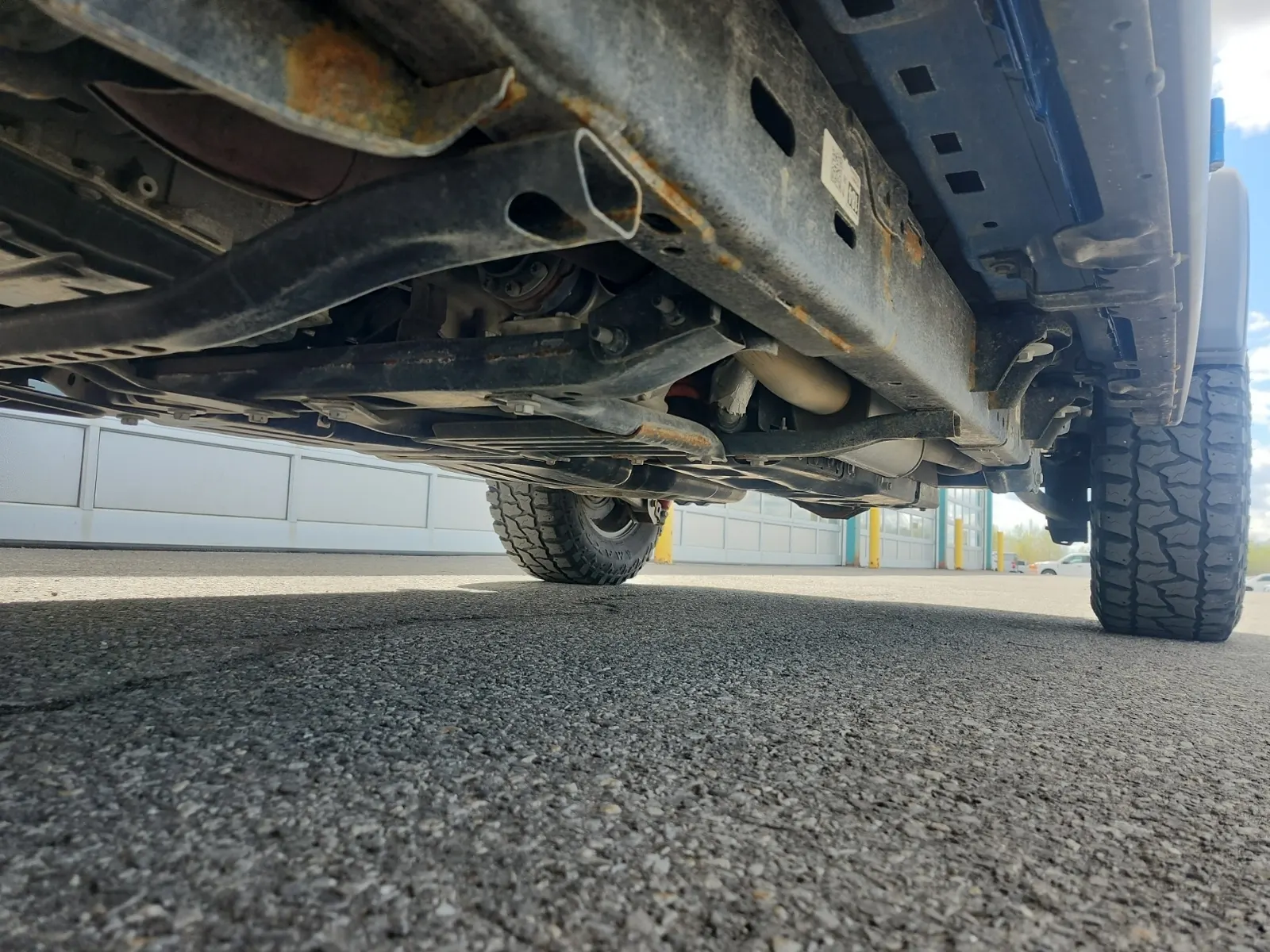 Undercarriage - Driver Photo