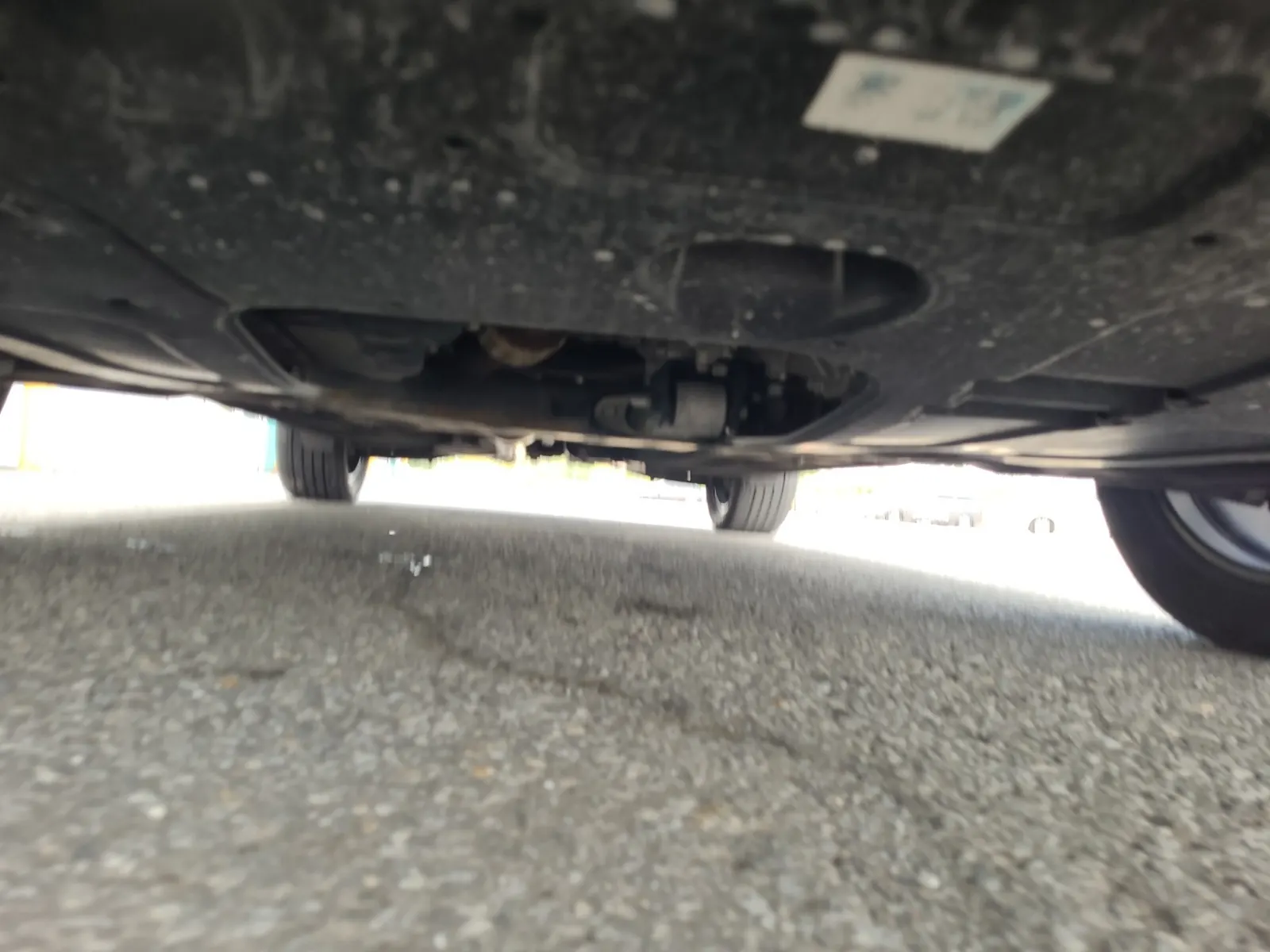 Undercarriage - Front Photo