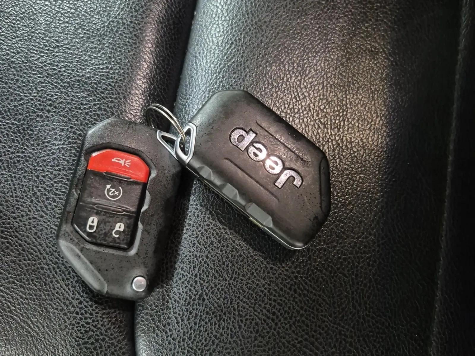 Keys/Fobs/Manual Photo