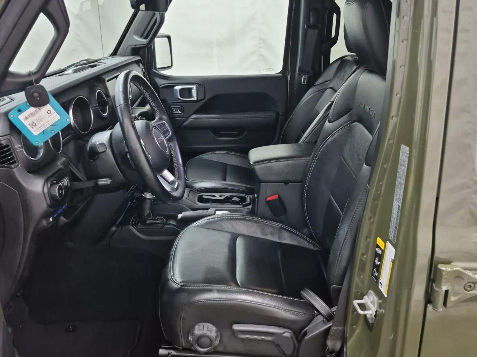 Front Interior Photo