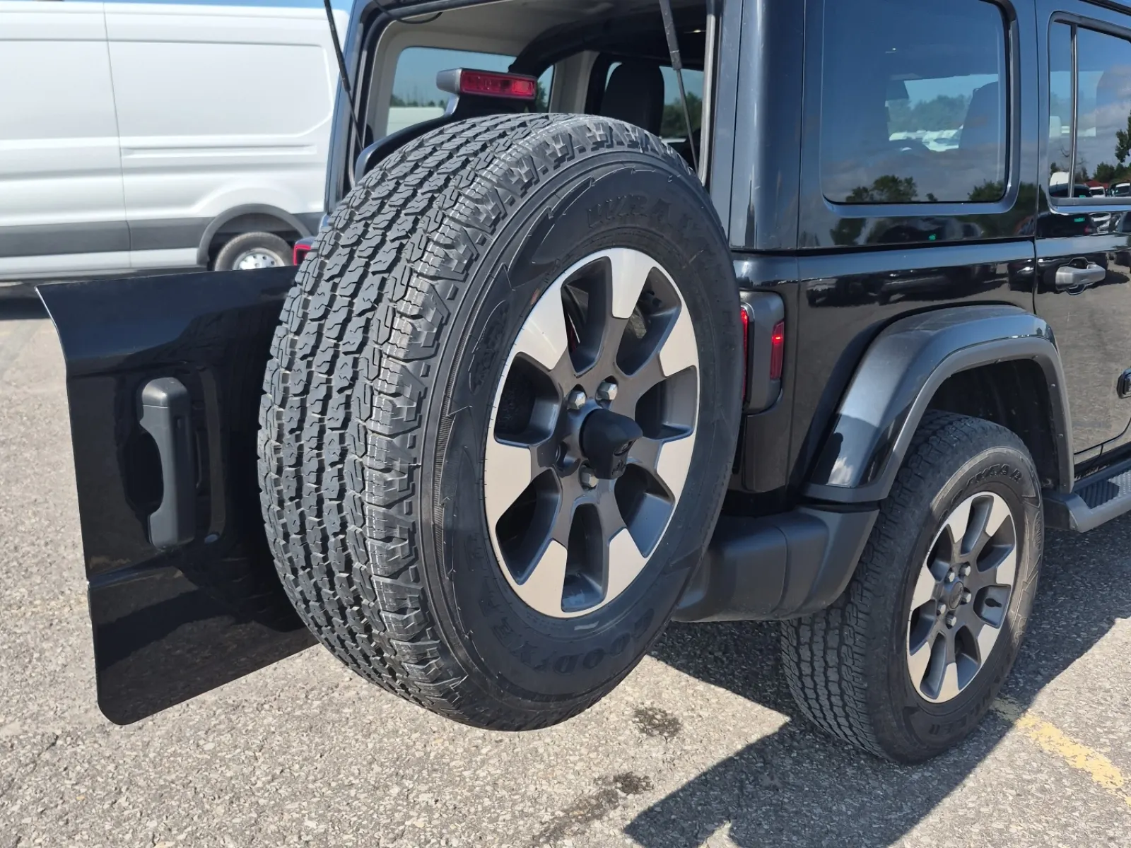 Spare Tire & Wheel Photo