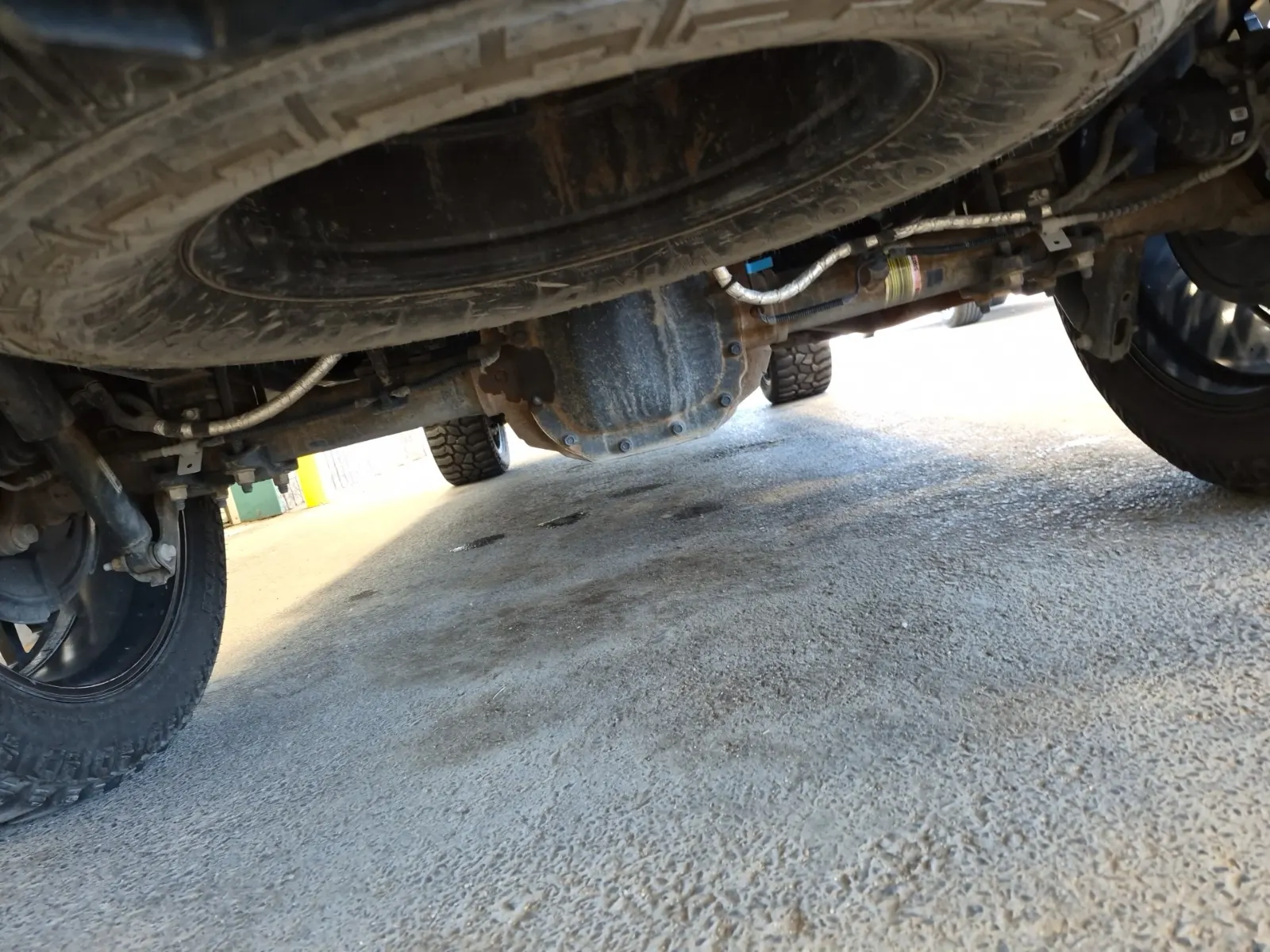 Undercarriage - Front Photo