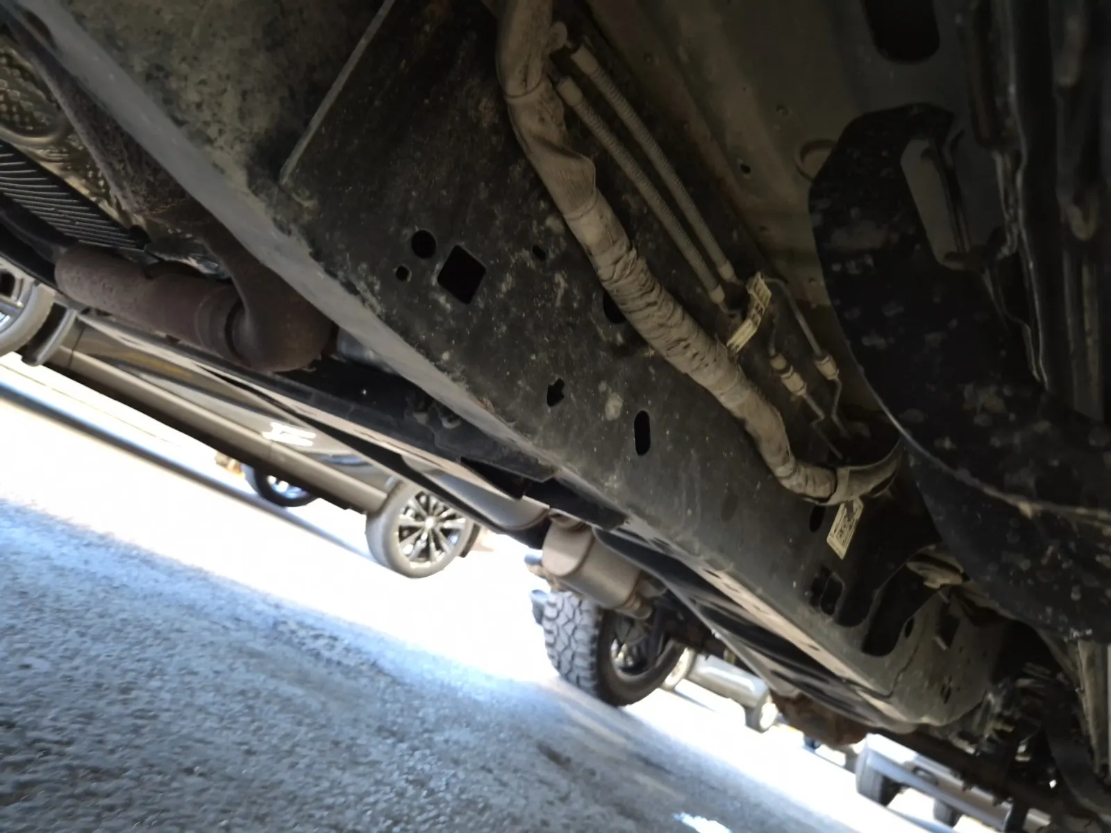 Undercarriage - Driver Photo