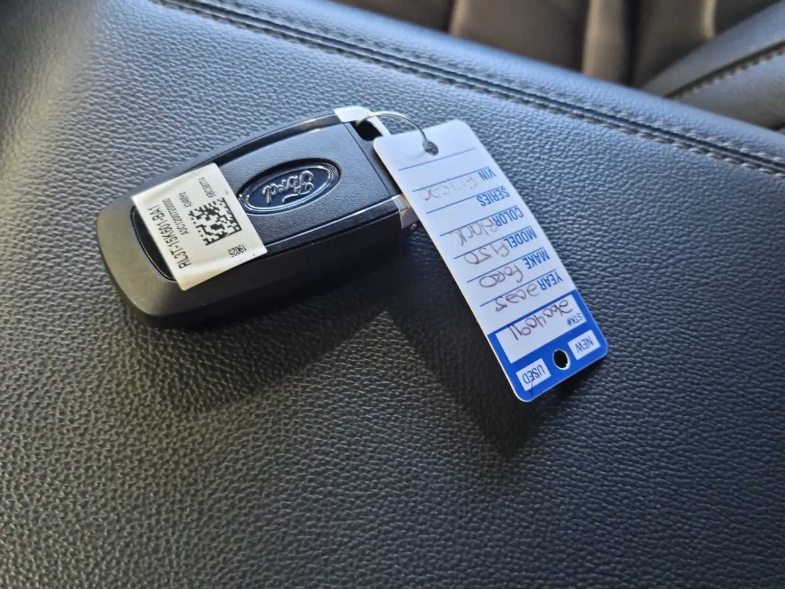 Keys/Fobs/Manual Photo