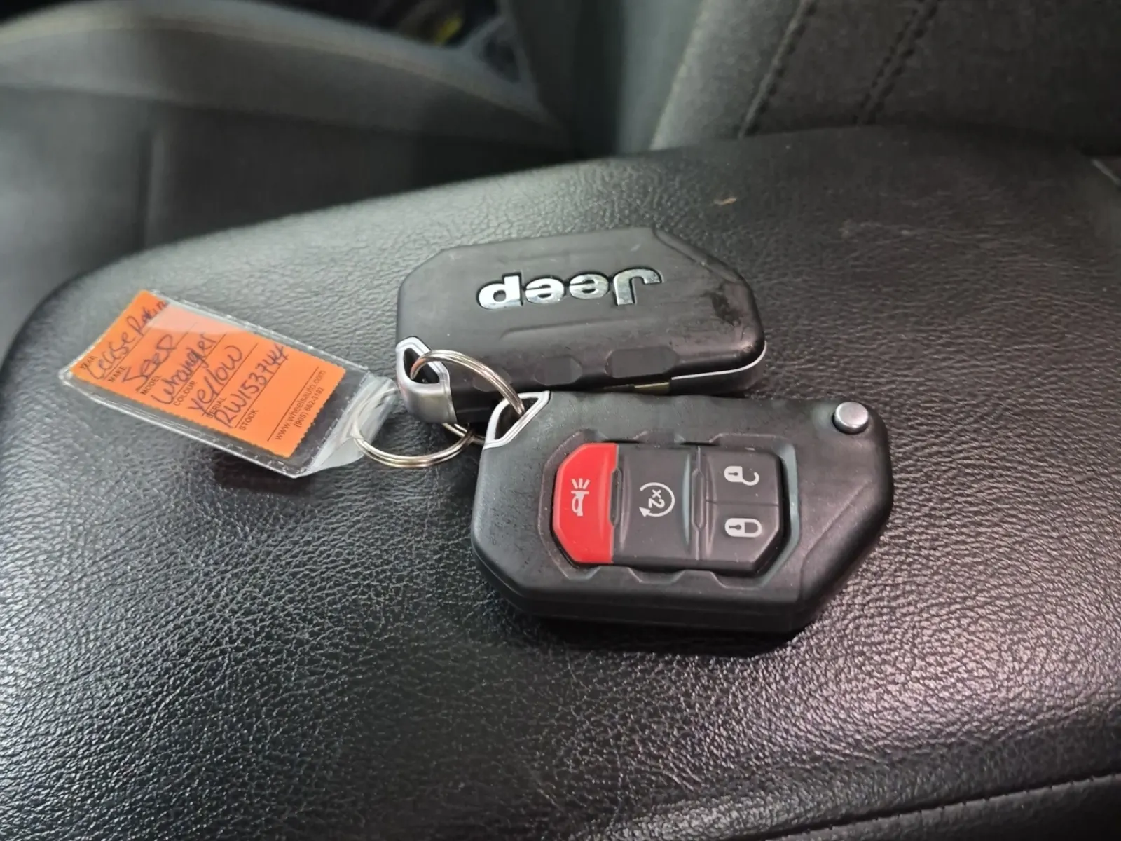 Keys/Fobs/Manual Photo