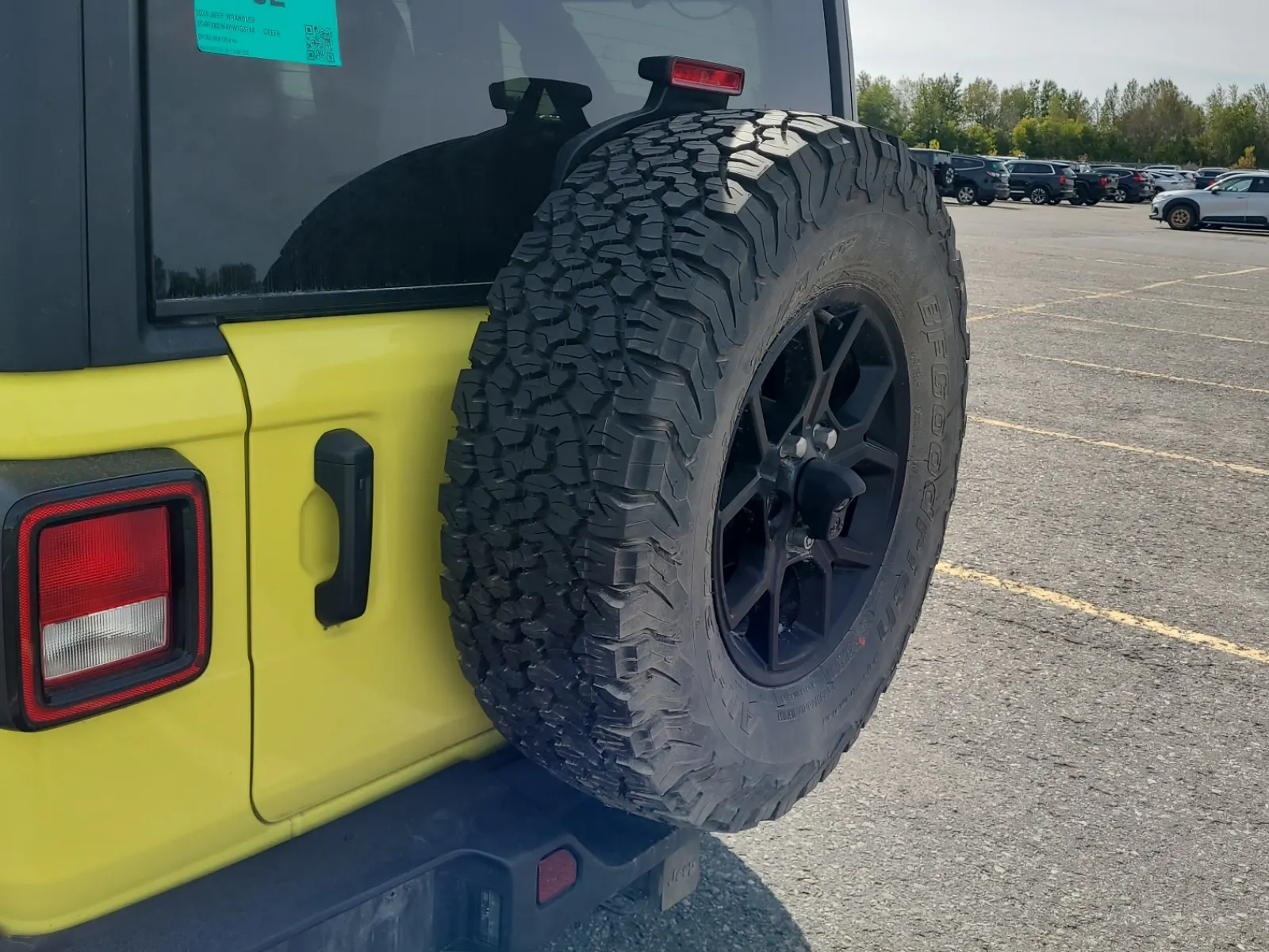 Spare Tire & Wheel Photo