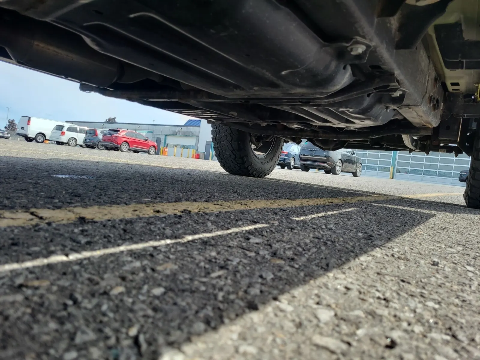Undercarriage - Passenger Photo
