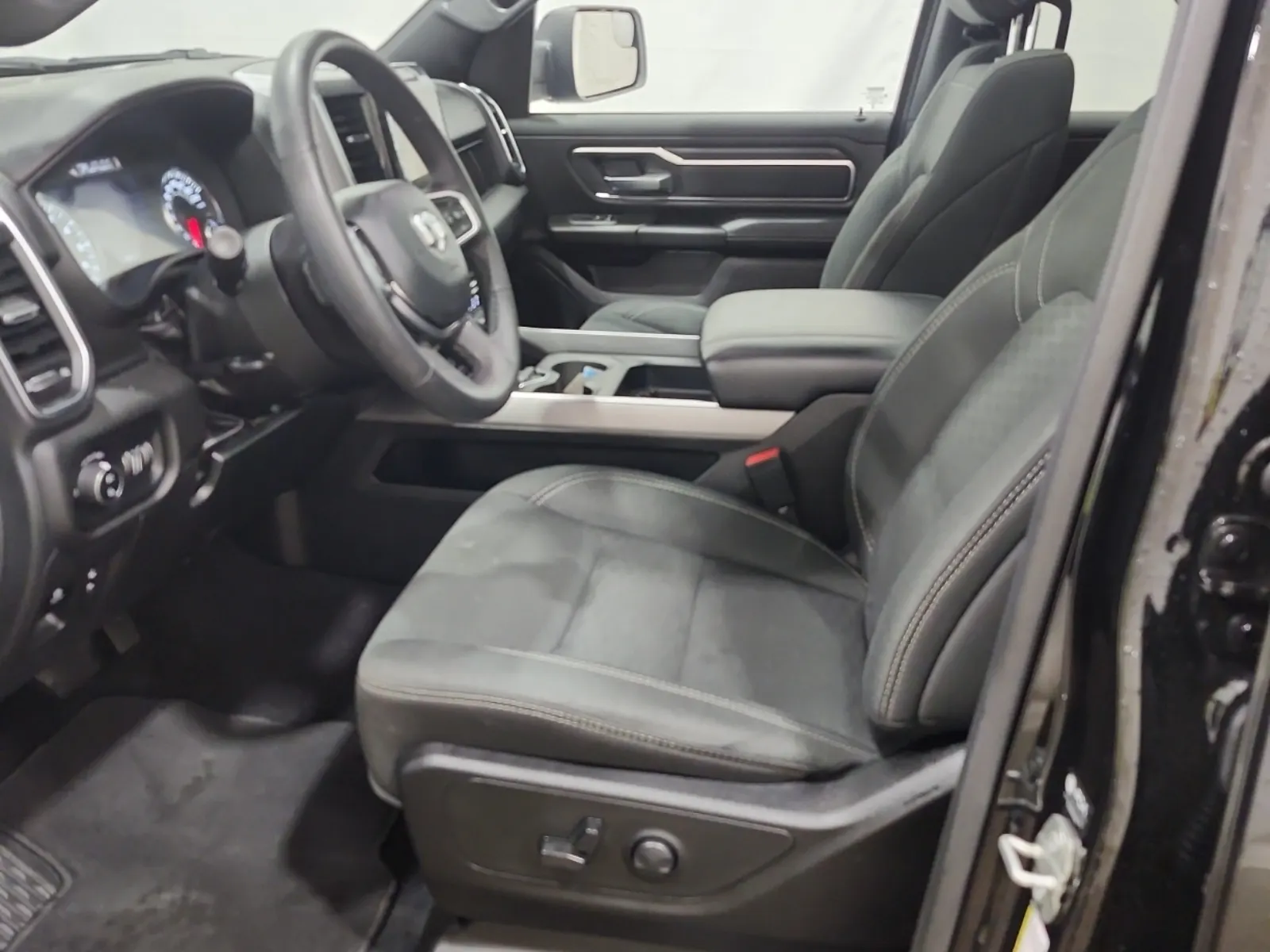 Front Interior Photo