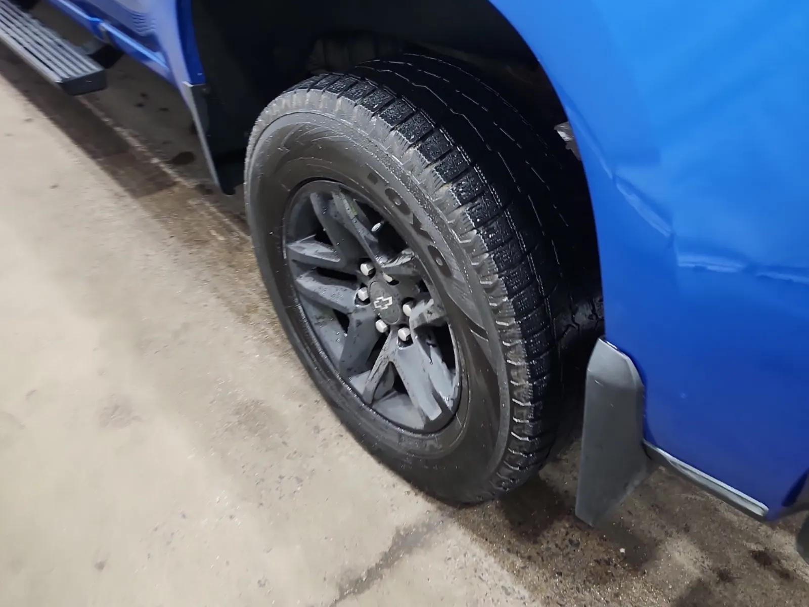 Left Rear Wheel/Tire Photo